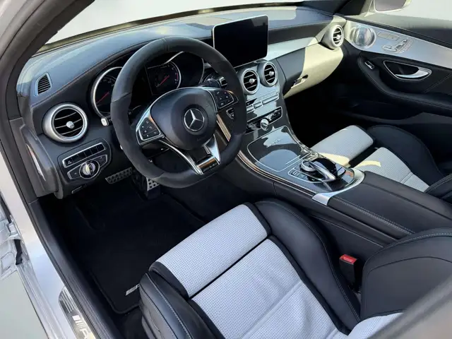Mercedes-Benz C-Class view 5