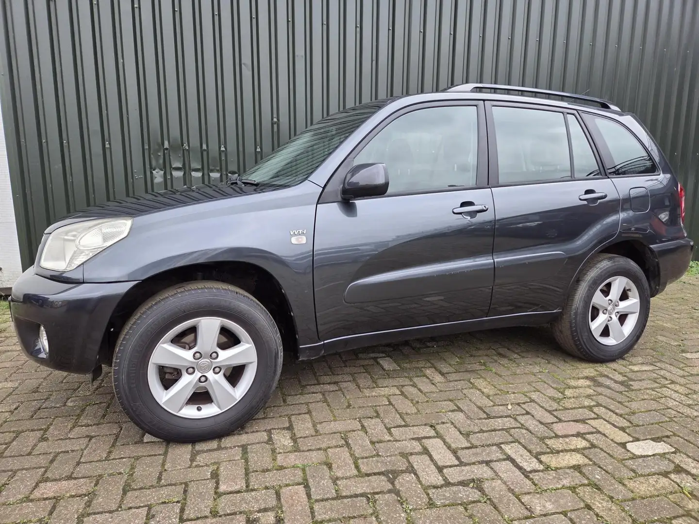 Toyota RAV 4 1.8-16V VVT-i Terra Airco 2WD Grijs - 2