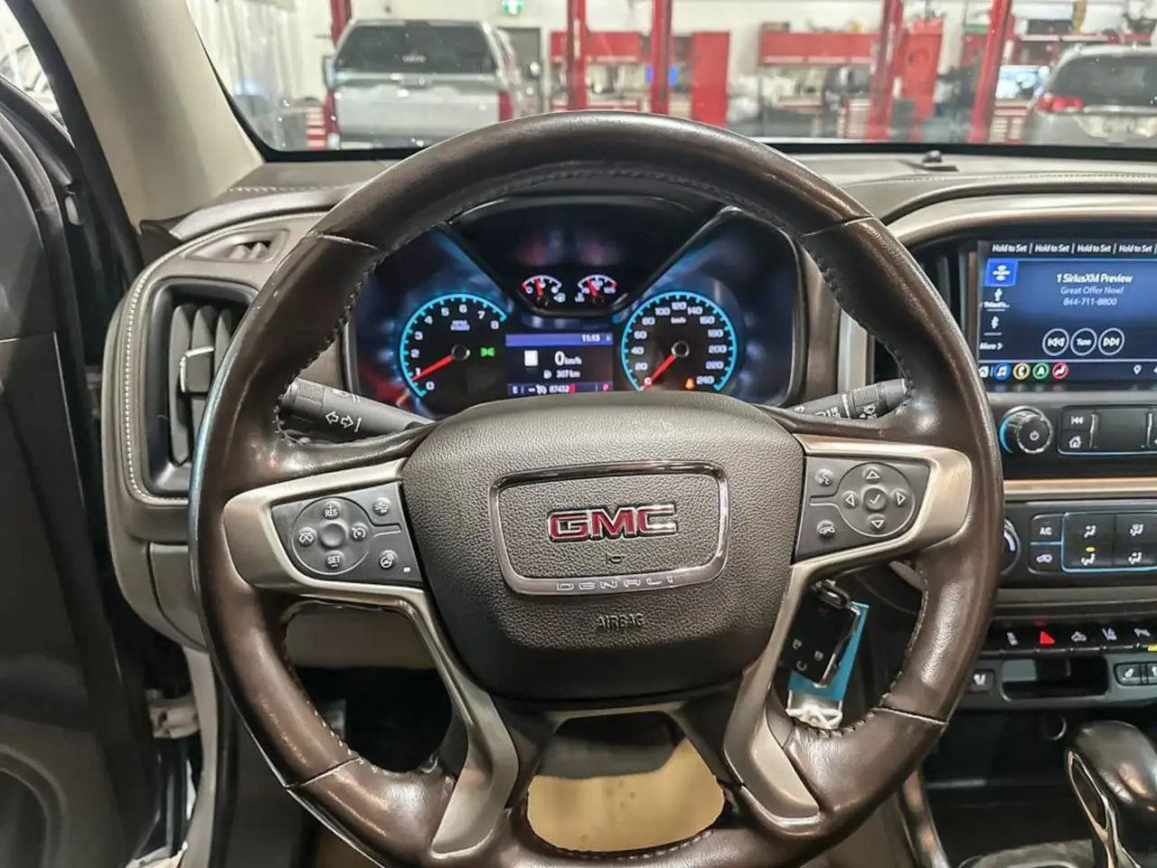 GMC Canyon снимка GMC Canyon