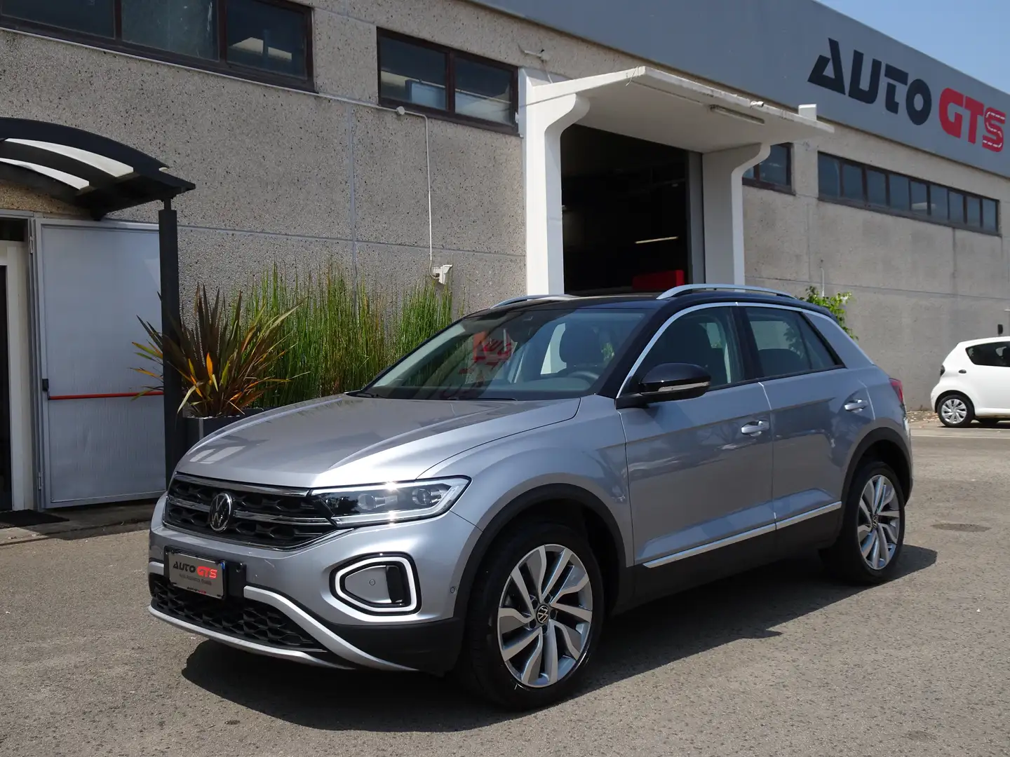 Volkswagen T-Roc T-Roc 1.0 tsi Style 110cv Grigio - 1