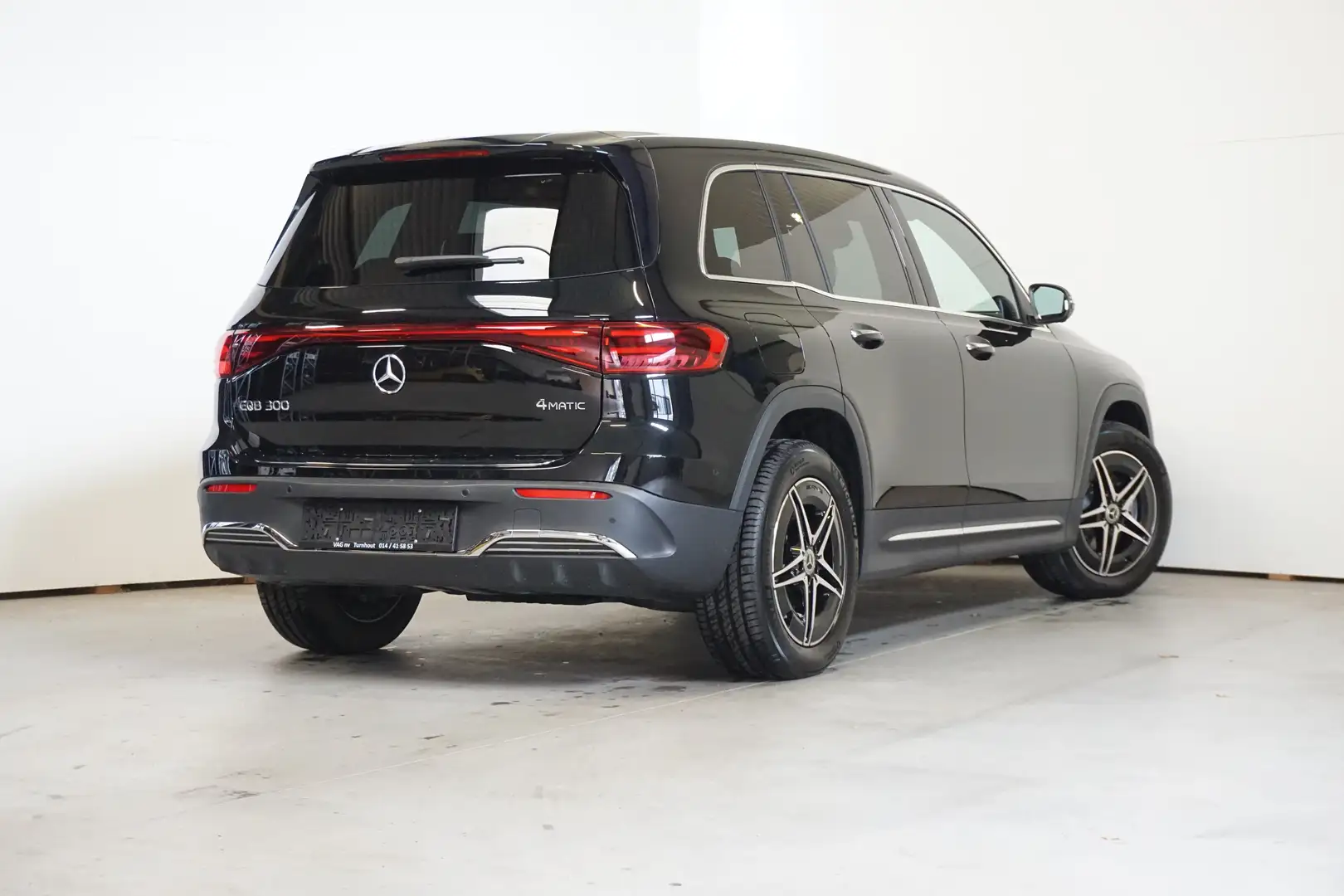Mercedes-Benz EQB 300 4MATIC- AMG - RIJASSISTENTIE PAKKET - BURMESTER Negro - 2