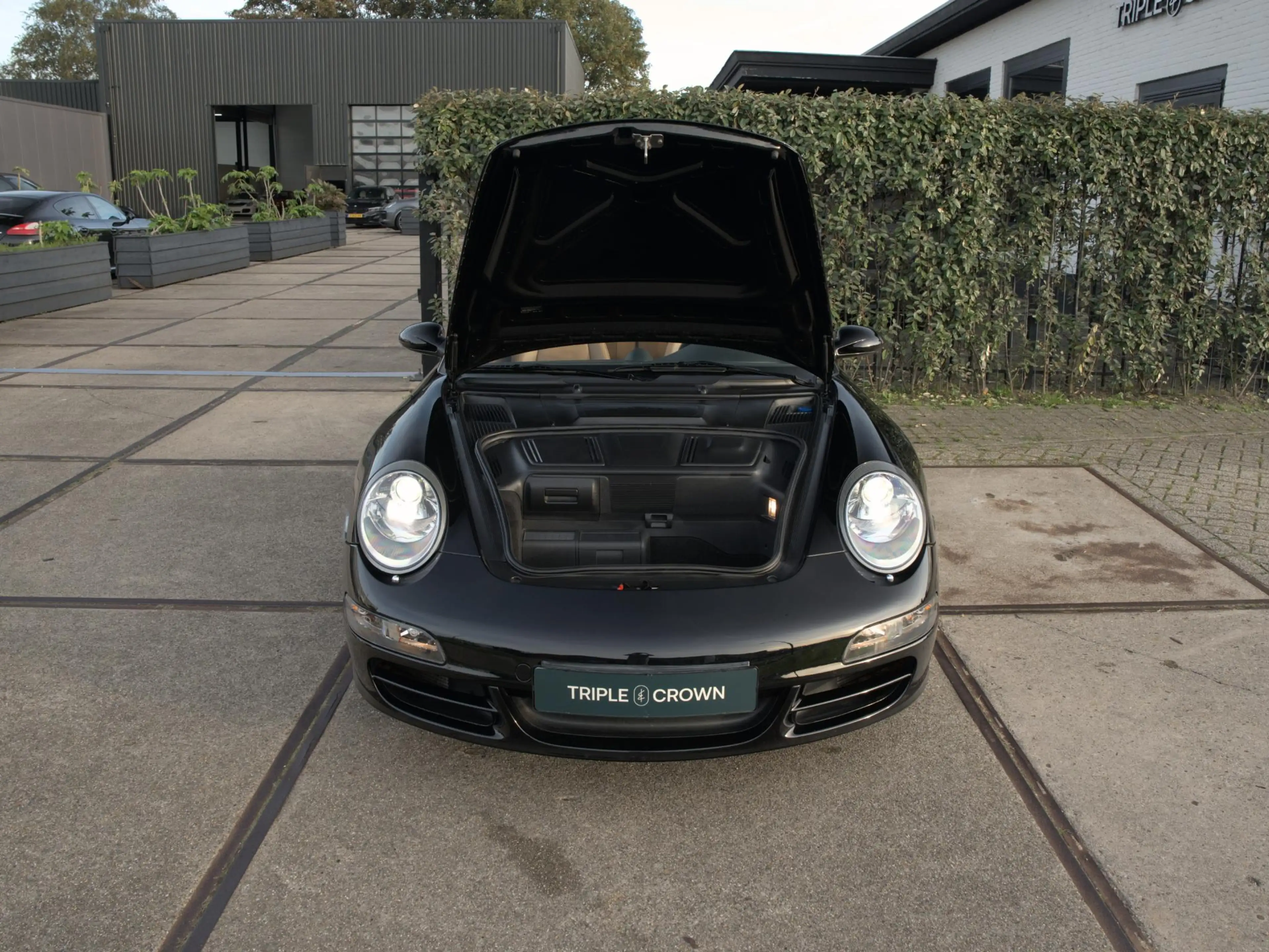 Porsche 997 Cabrio 3.8 Carrera 4S — photo 23