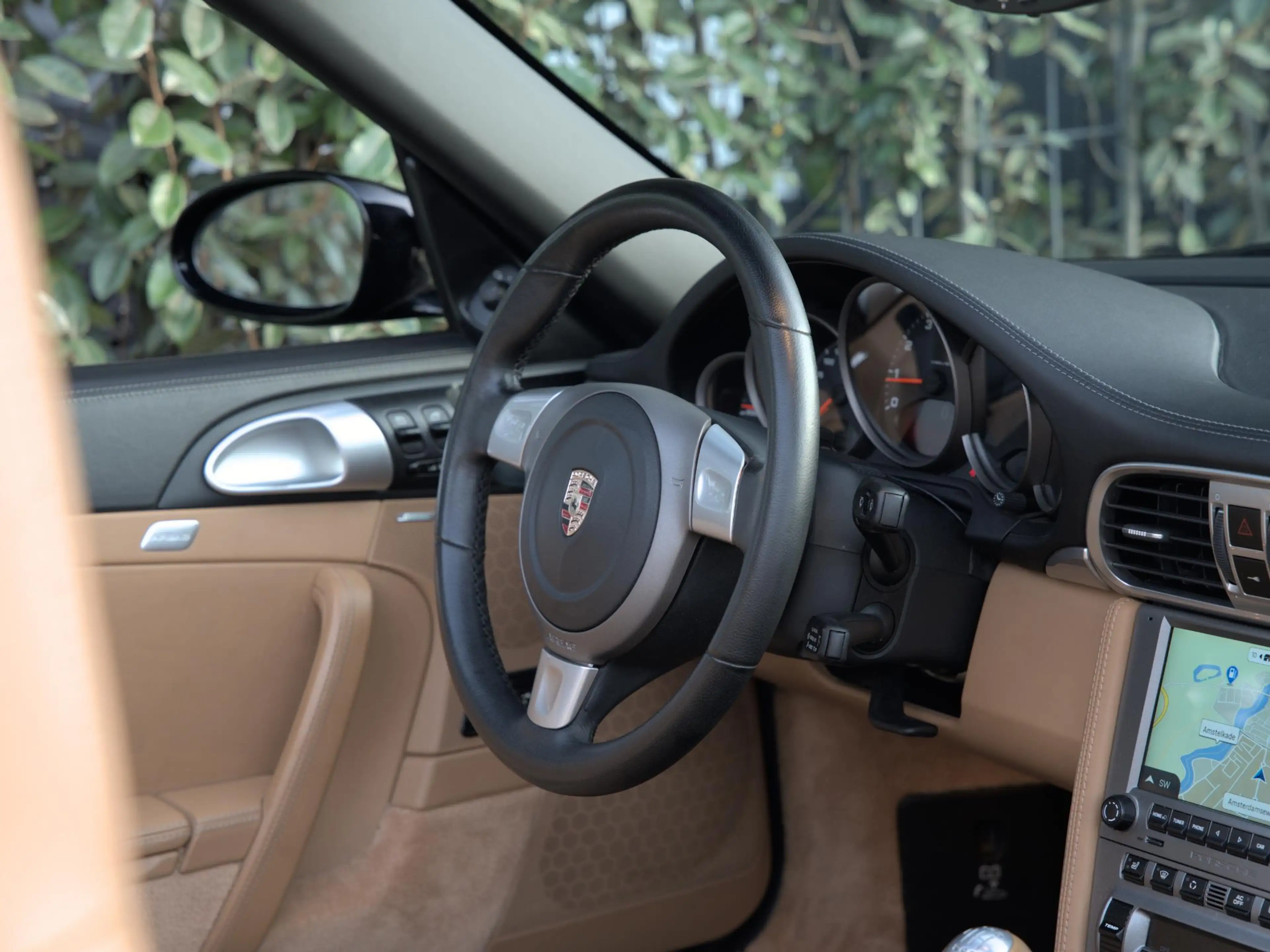 Porsche 997 Cabrio 3.8 Carrera 4S — photo 39