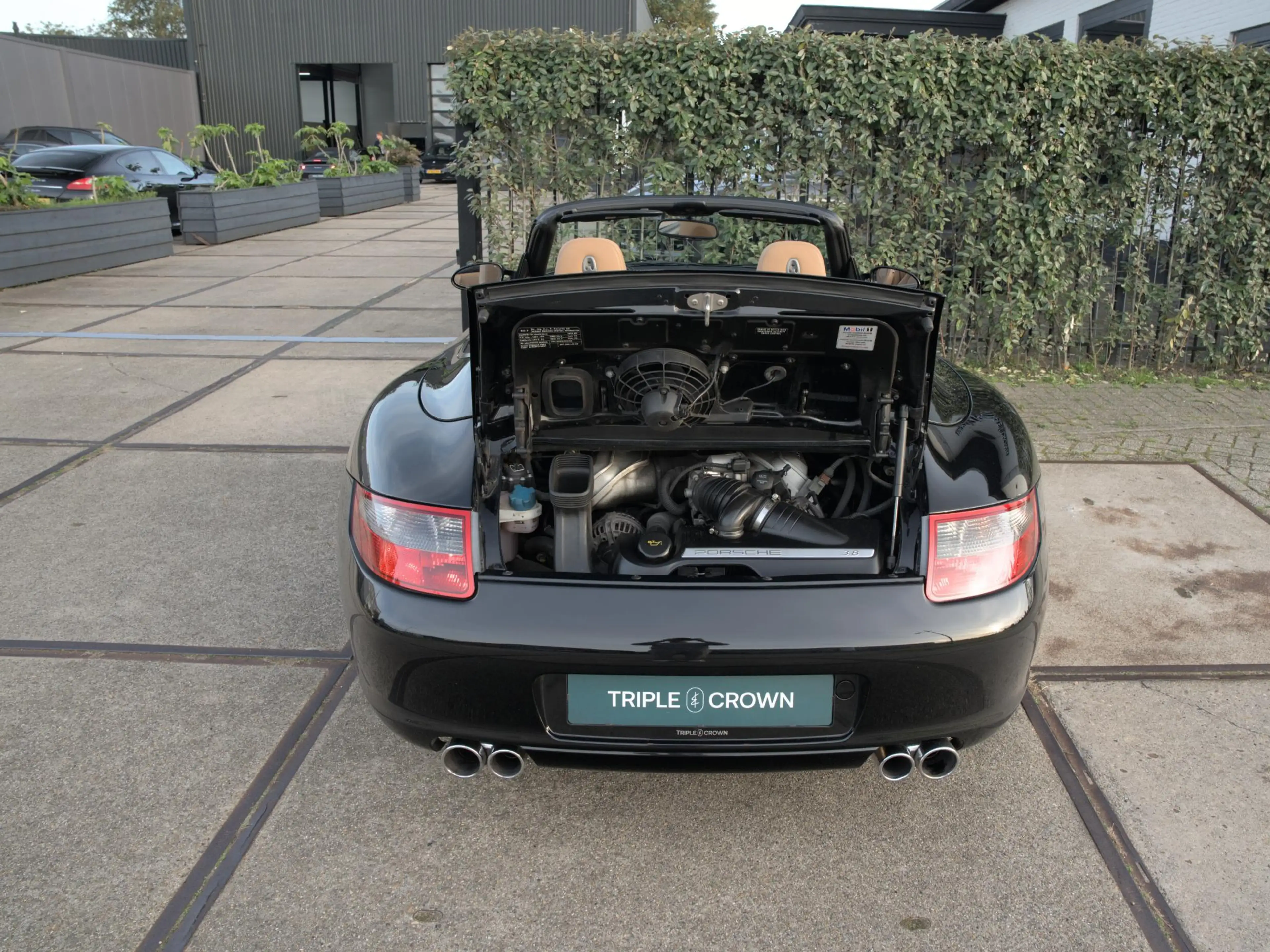 Porsche 997 Cabrio 3.8 Carrera 4S — photo 28