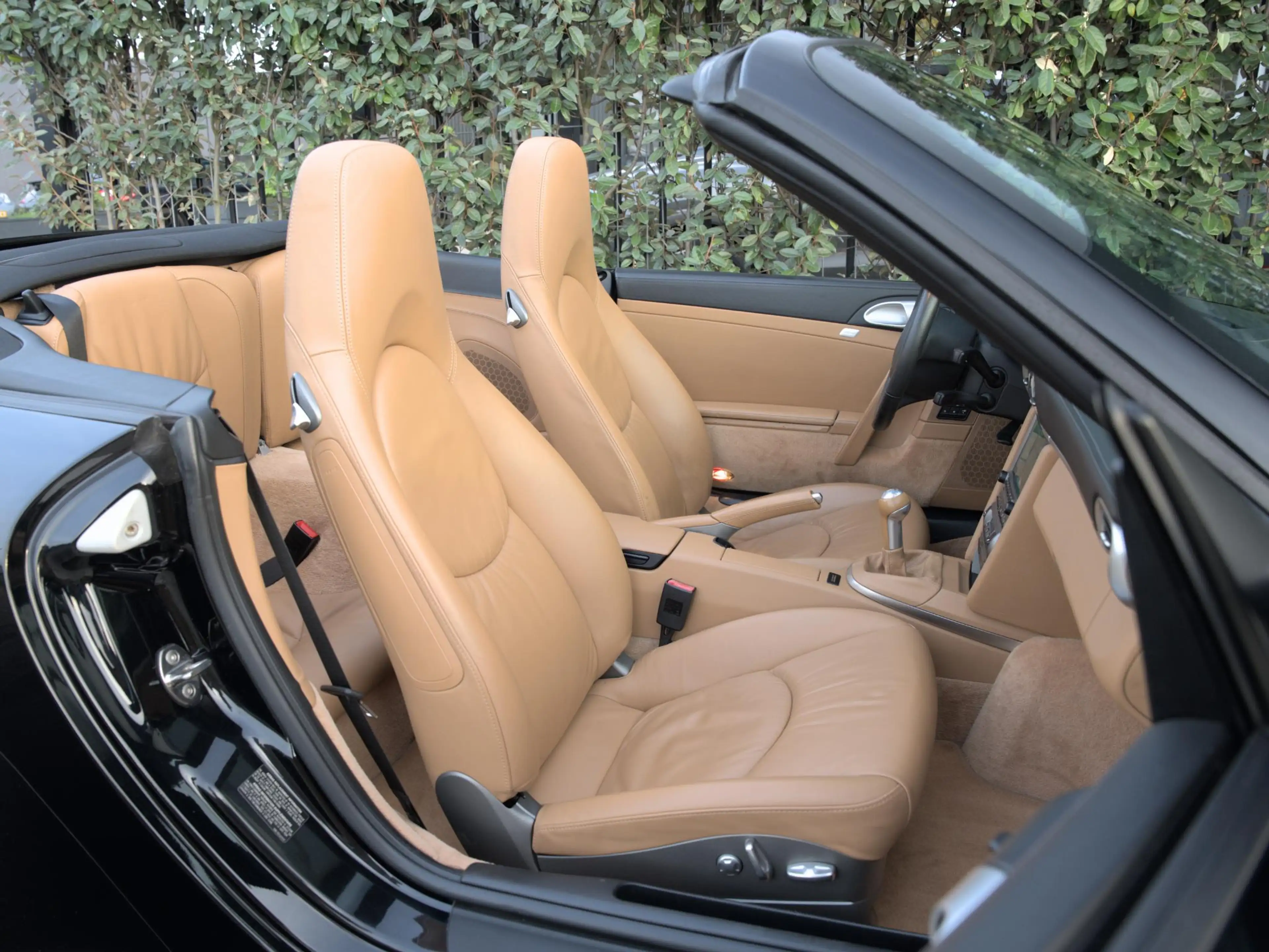 Porsche 997 Cabrio 3.8 Carrera 4S — photo 35