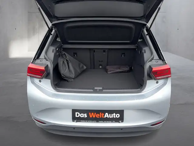 Volkswagen Id.3 view 13