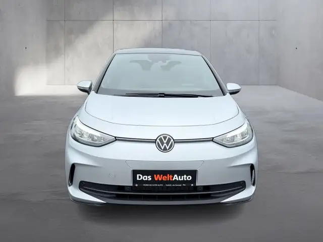 Volkswagen Id.3 view 8