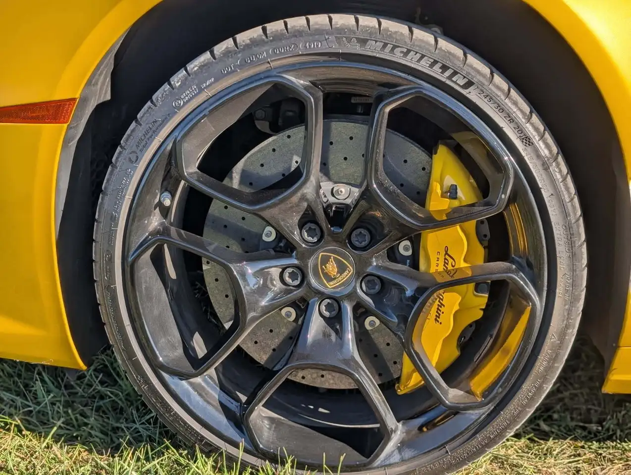 Lamborghini Huracán снимка Lamborghini Huracán