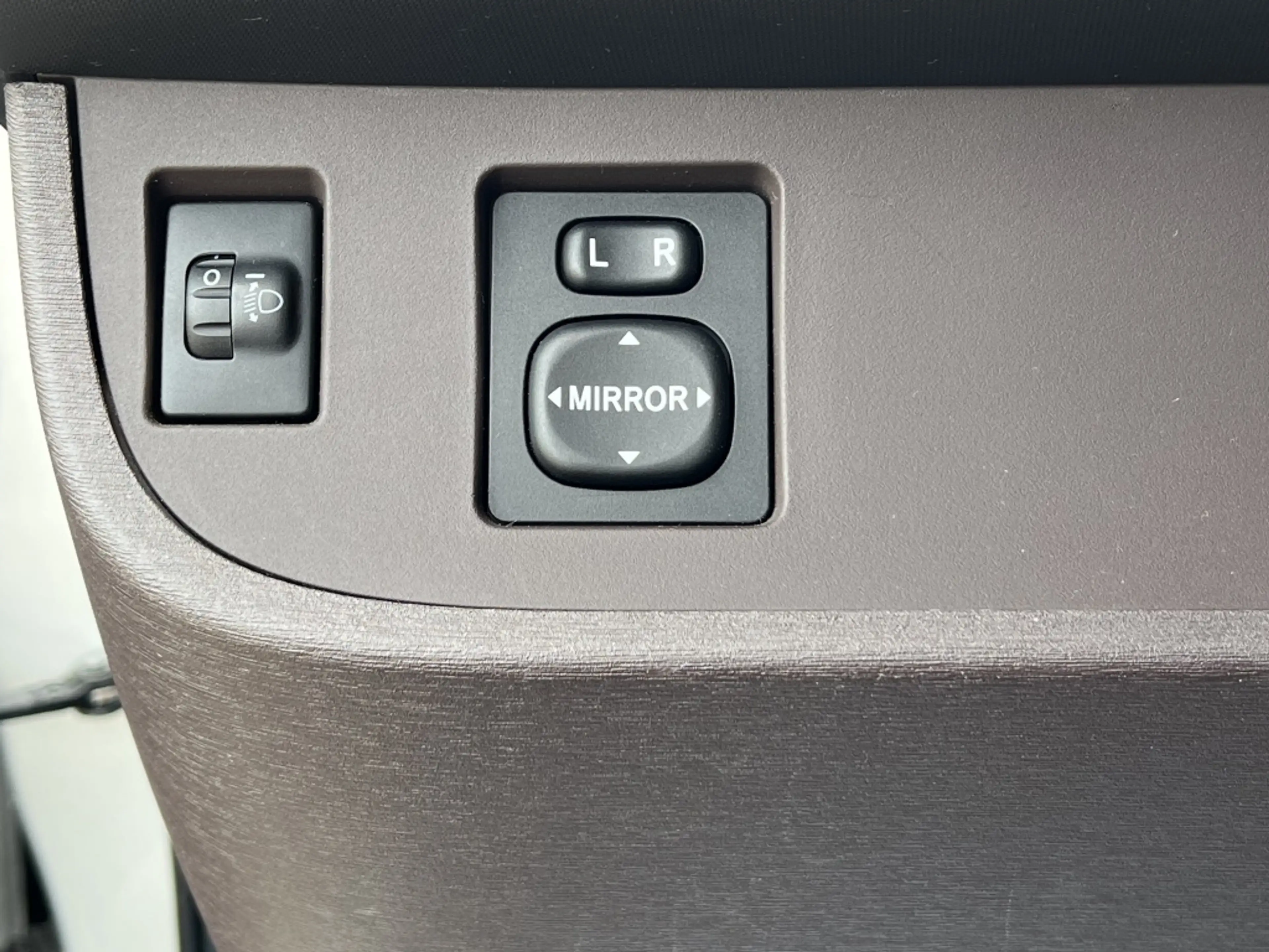 Toyota iQ 1.0 VVTi Comfort | NL auto | LMV | All season band — photo 13