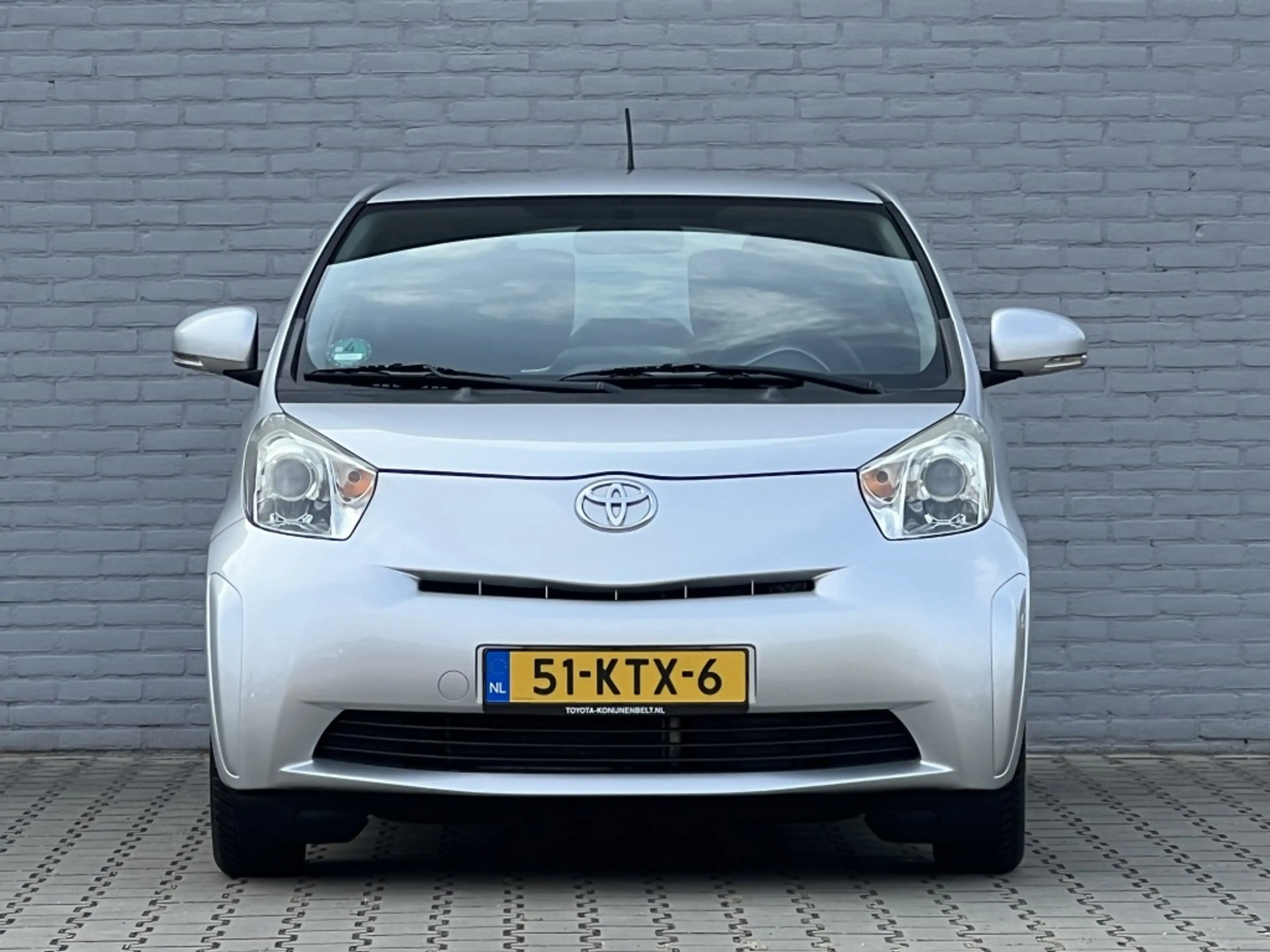 Toyota iQ 1.0 VVTi Comfort | NL auto | LMV | All season band — photo 5