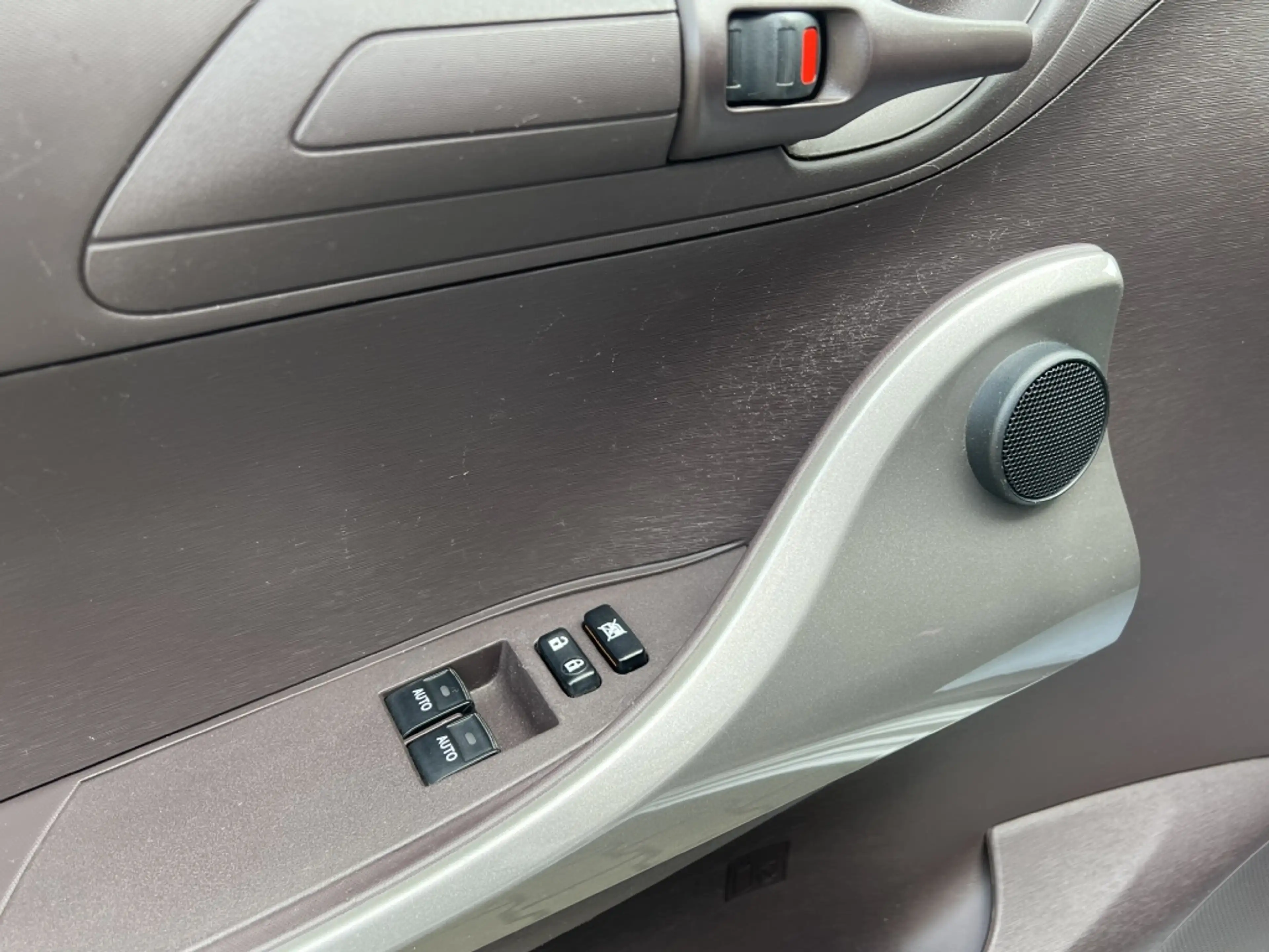 Toyota iQ 1.0 VVTi Comfort | NL auto | LMV | All season band — photo 12