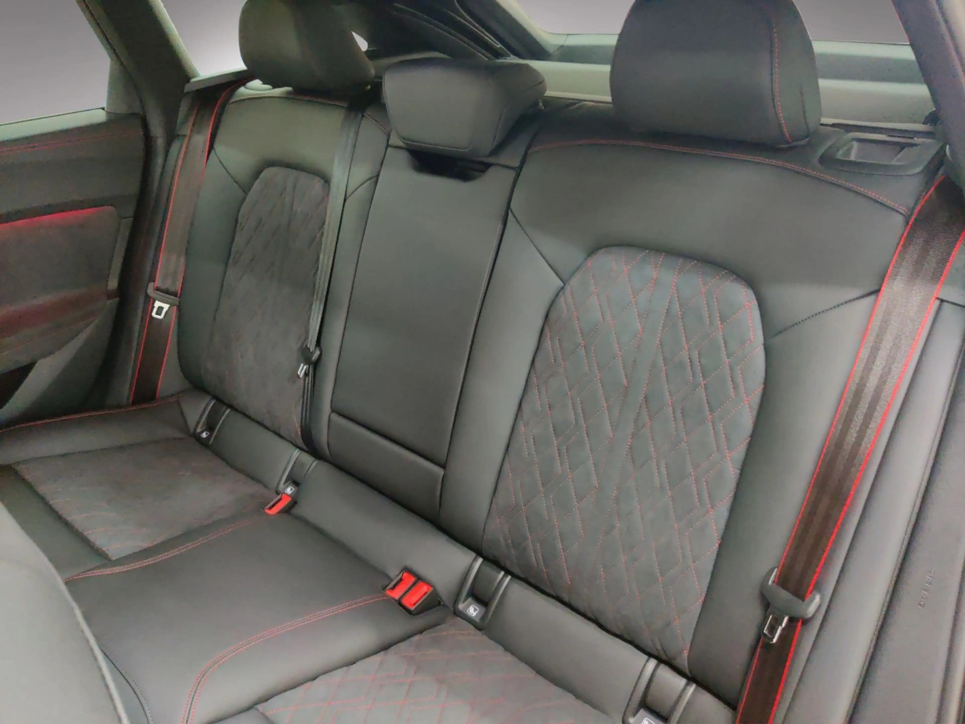 Audi A5 e-hybrid qu Matrix/Tech pro/S-Interieur — photo 13