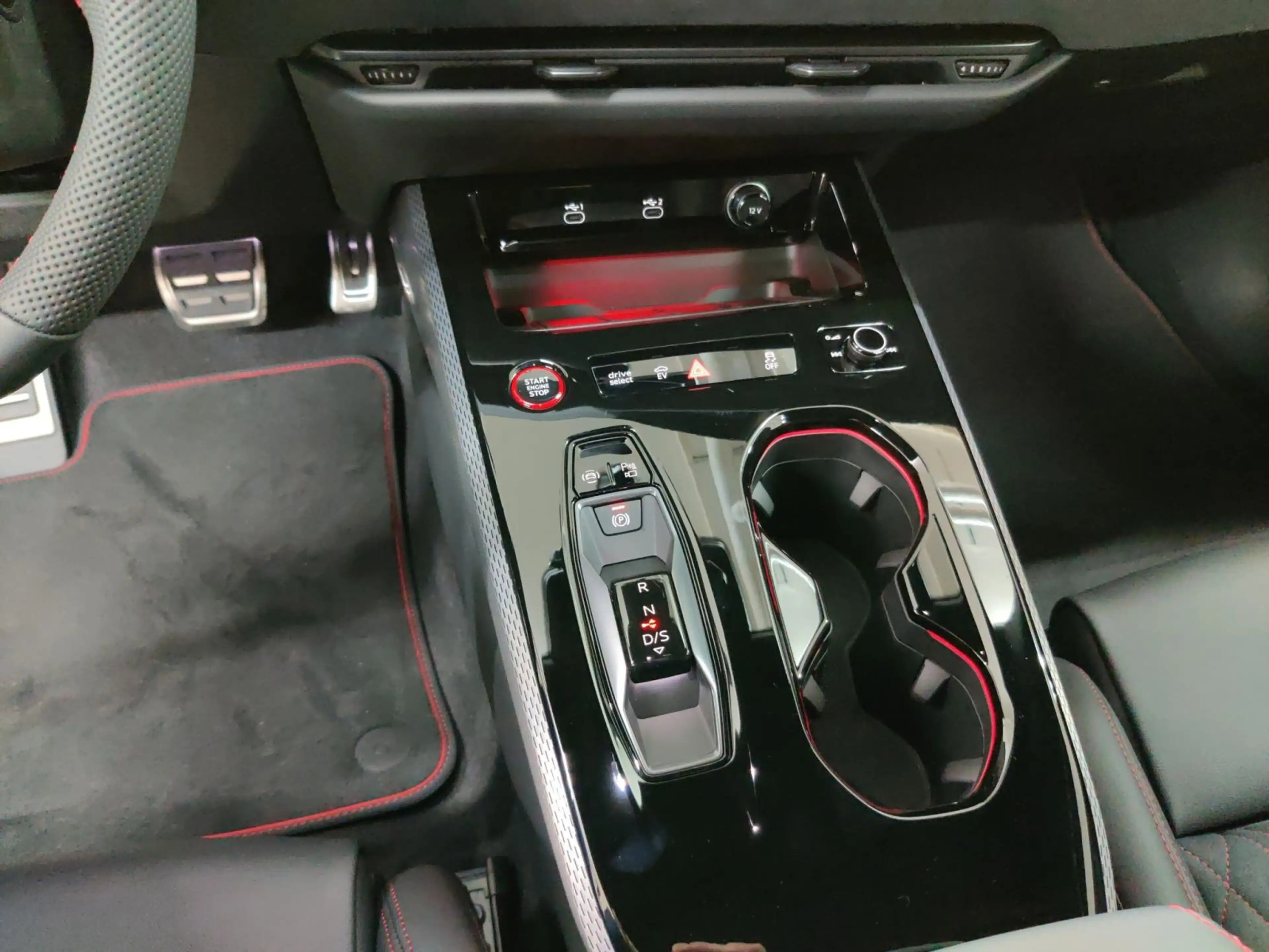Audi A5 e-hybrid qu Matrix/Tech pro/S-Interieur — photo 11