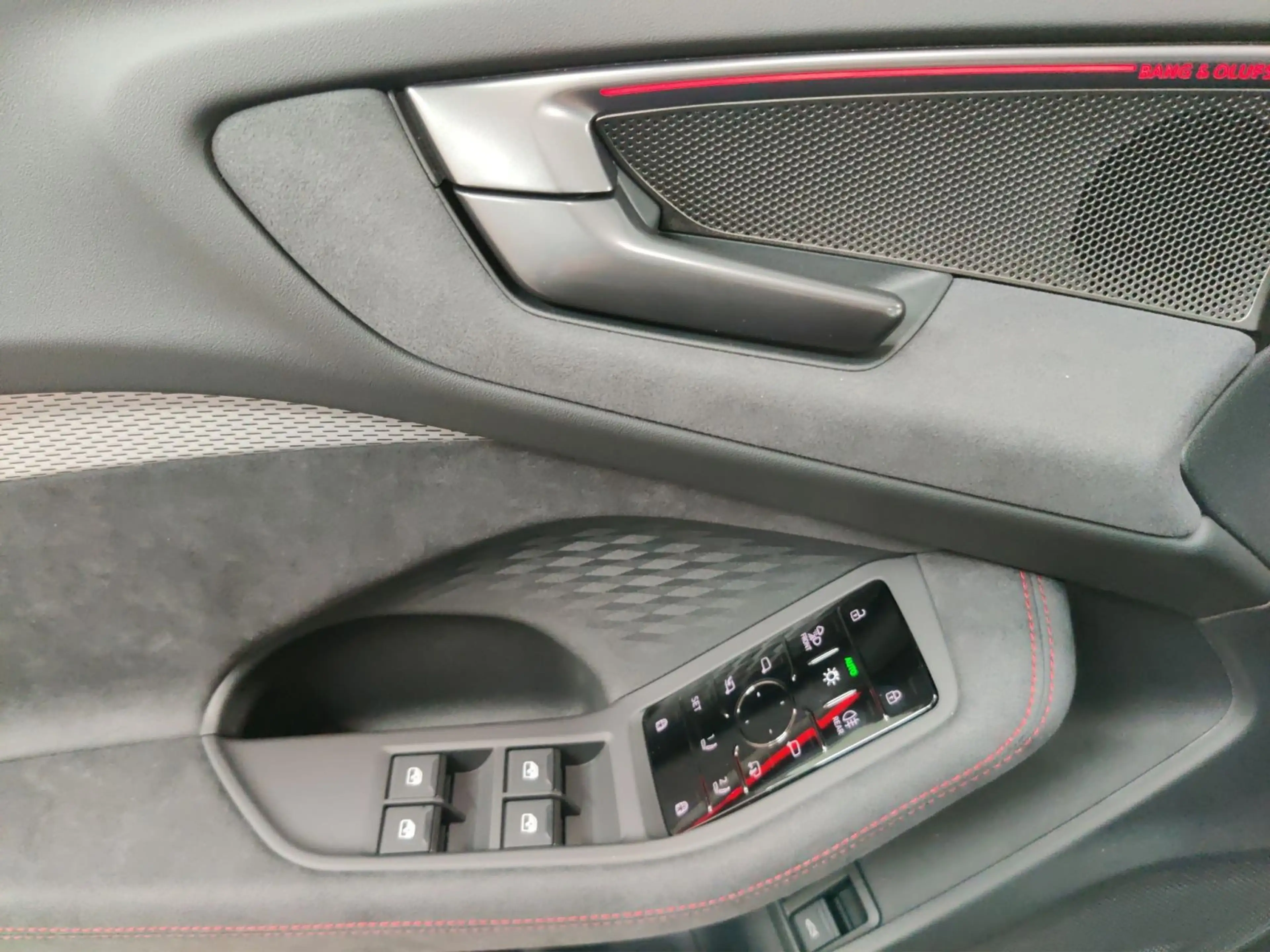 Audi A5 e-hybrid qu Matrix/Tech pro/S-Interieur — photo 10