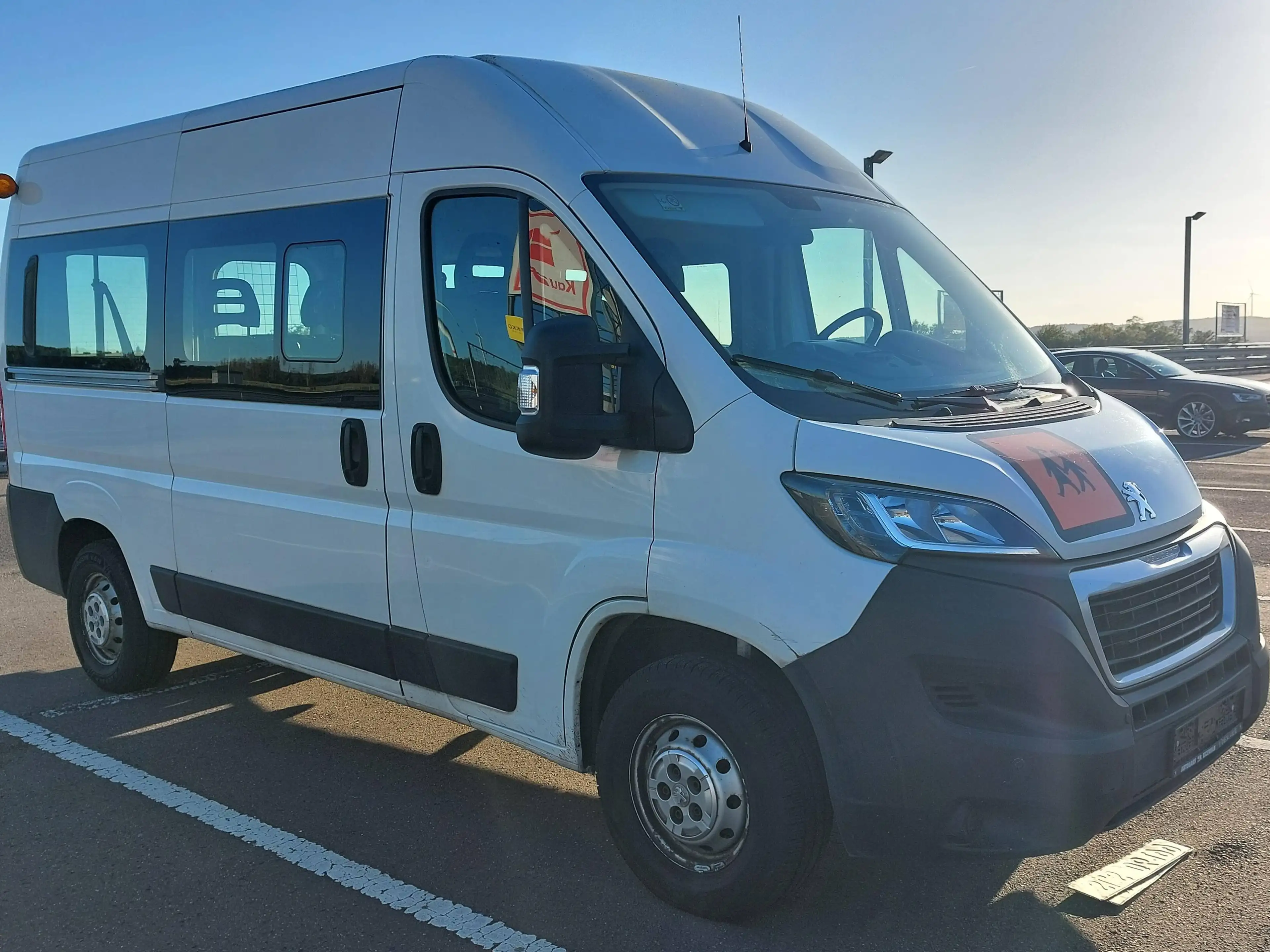 Peugeot Boxer 333 L2H2 HDi 120 TÜV-NEU KLIMA 9-Sitzer 1-NAND — photo 7