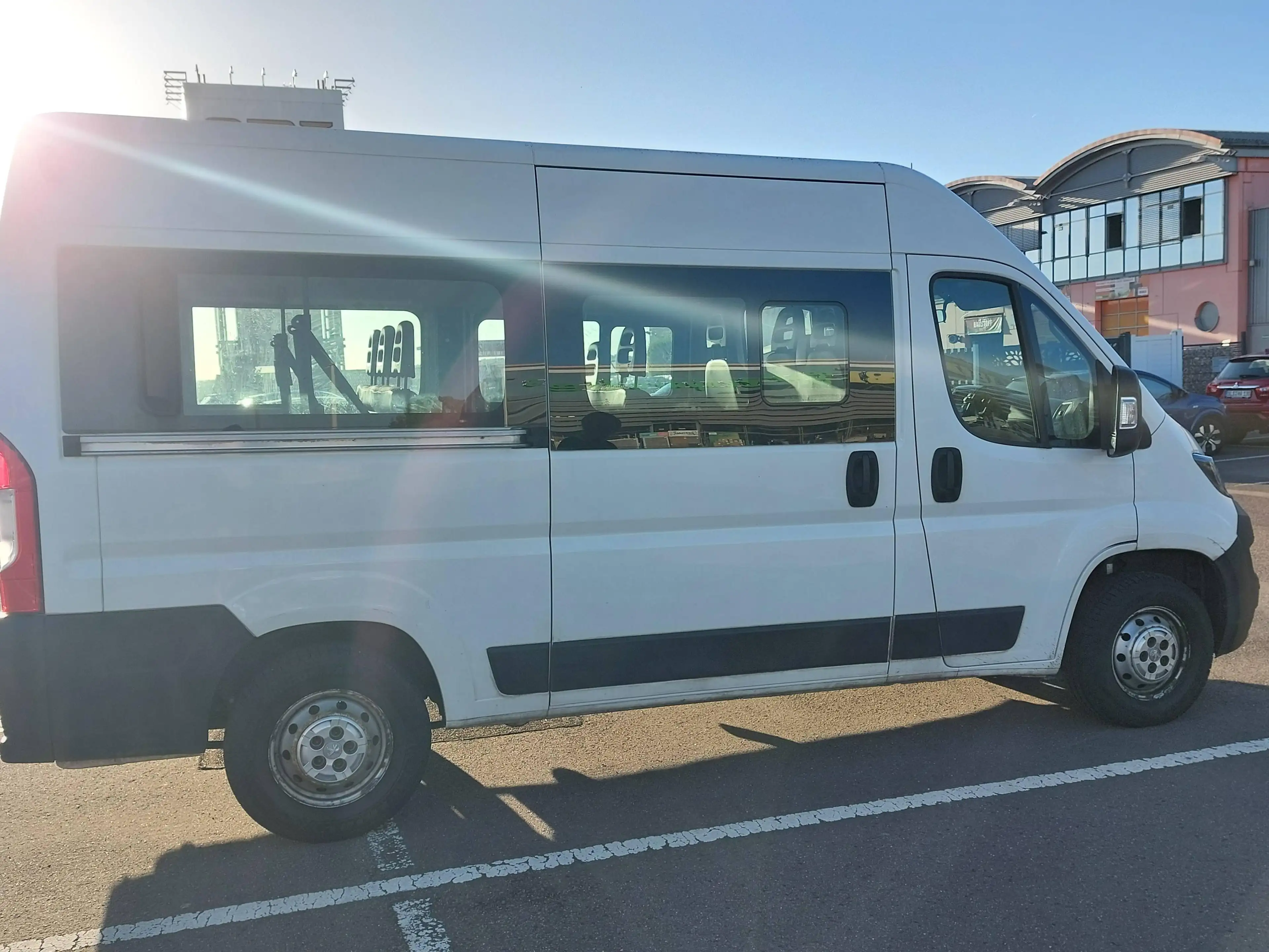 Peugeot Boxer 333 L2H2 HDi 120 TÜV-NEU KLIMA 9-Sitzer 1-NAND — photo 6
