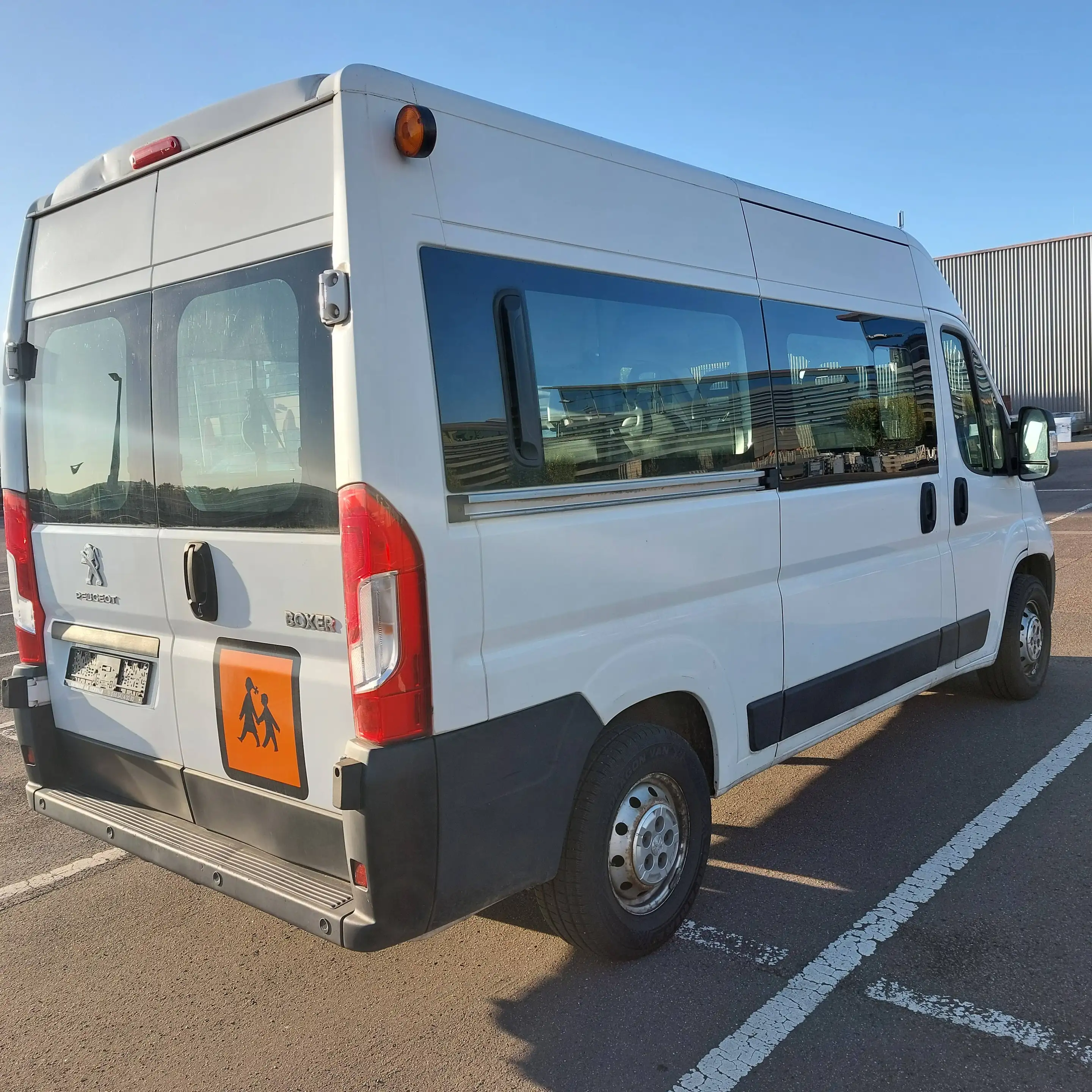 Peugeot Boxer 333 L2H2 HDi 120 TÜV-NEU KLIMA 9-Sitzer 1-NAND — photo 5