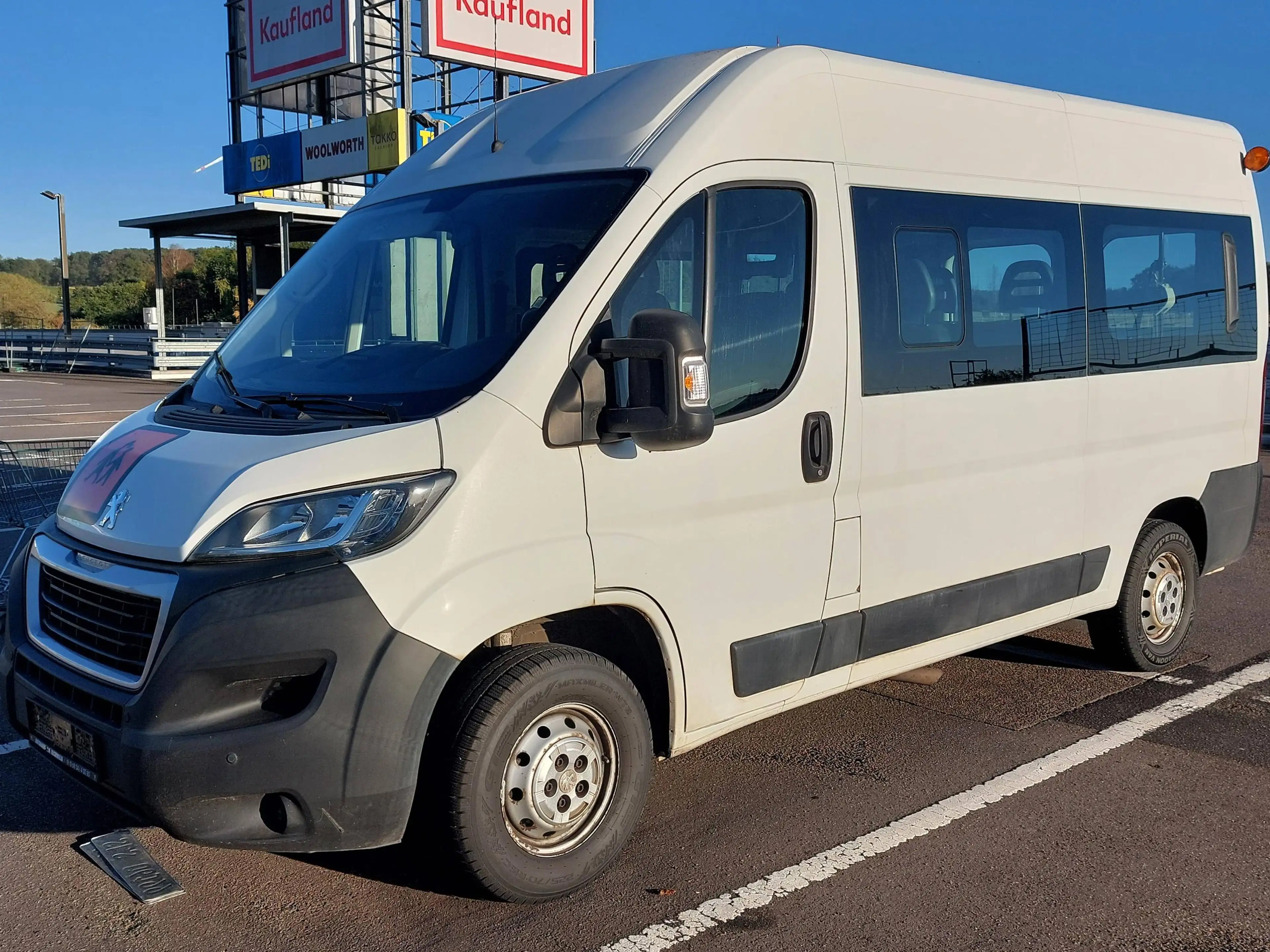 Peugeot Boxer 333 L2H2 HDi 120 TÜV-NEU KLIMA 9-Sitzer 1-NAND