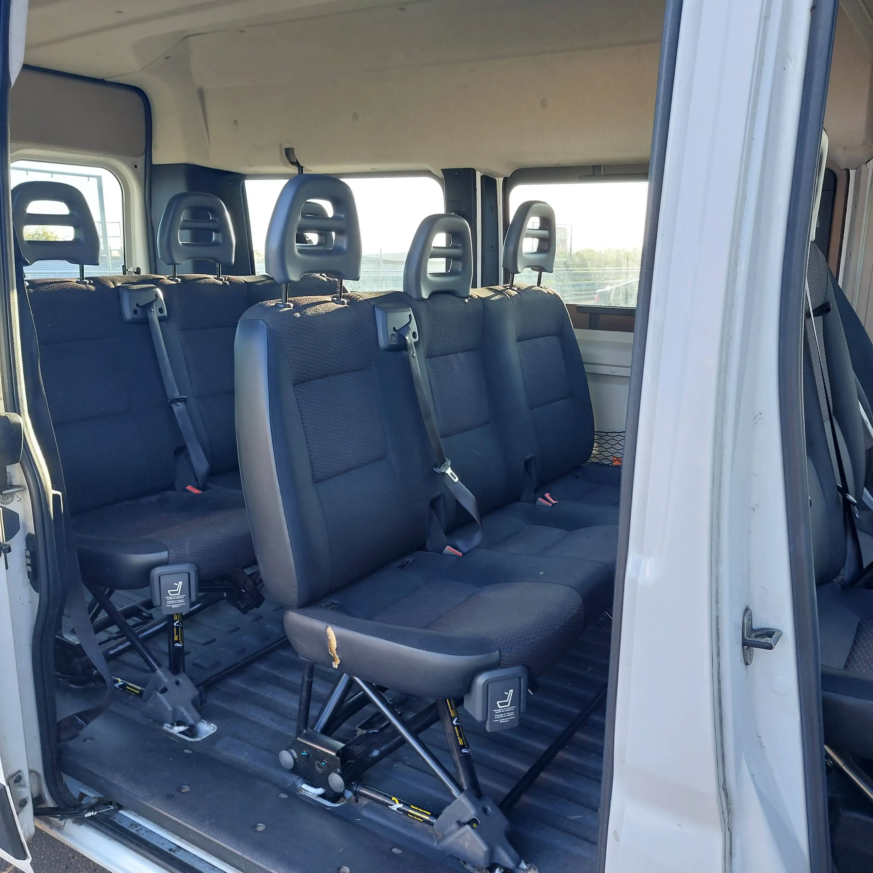 Peugeot Boxer 333 L2H2 HDi 120 TÜV-NEU KLIMA 9-Sitzer 1-NAND — photo 11