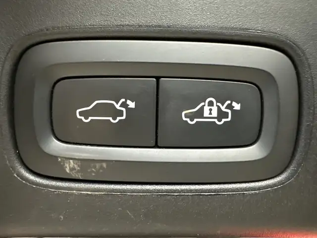 Volvo V90 view 7