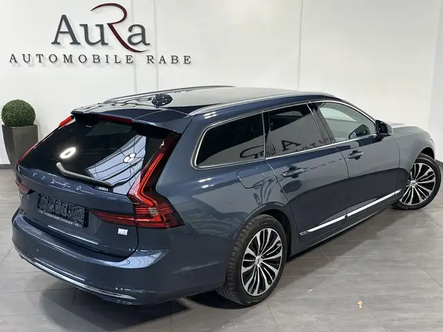 Volvo V90 view 5