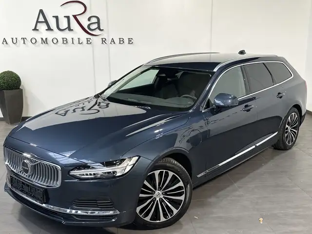 Volvo V90 view 2