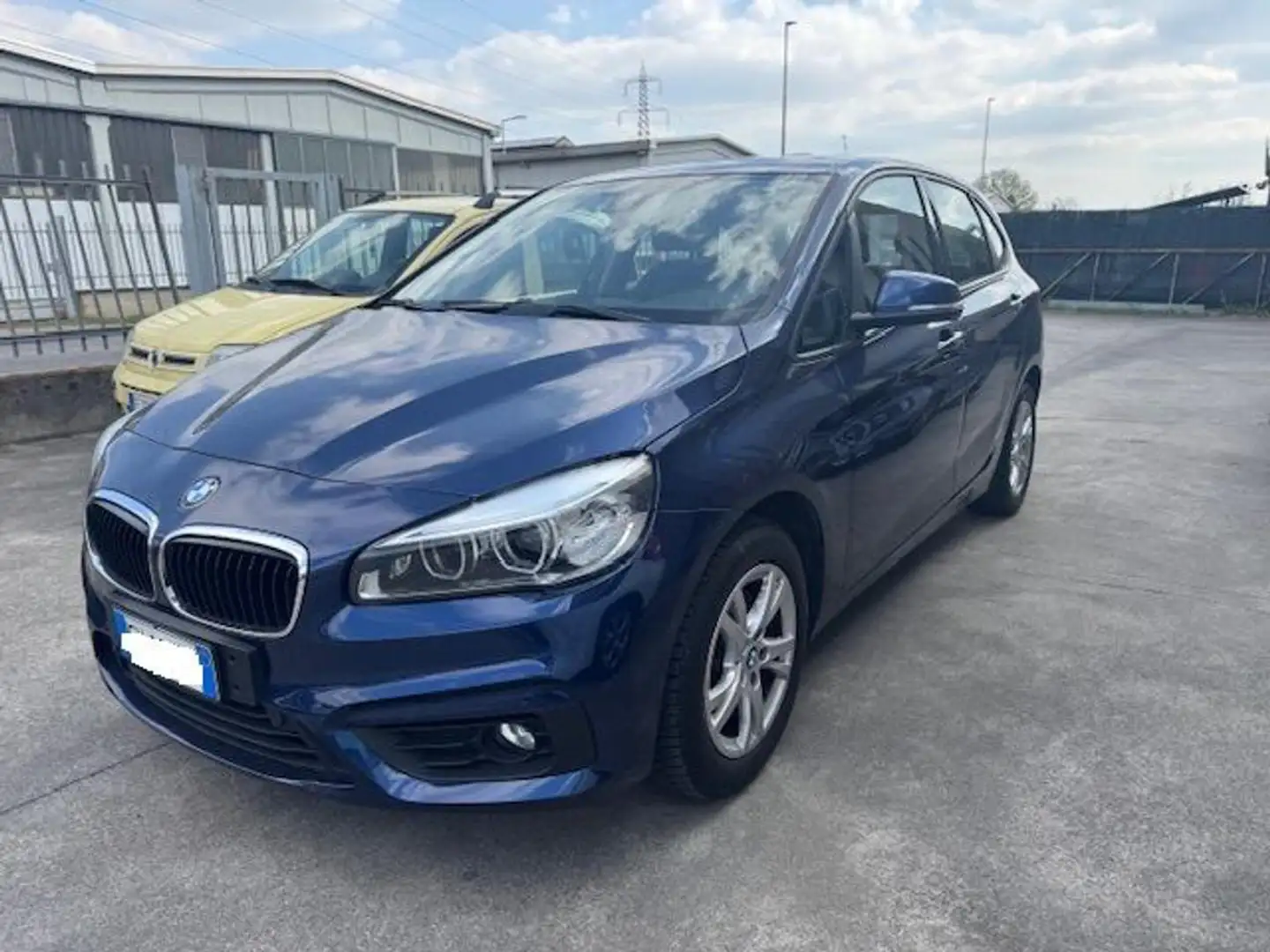 BMW 218 i Active Tourer Advantage TETTO PANORAMICO!!! Blu/Azzurro - 2