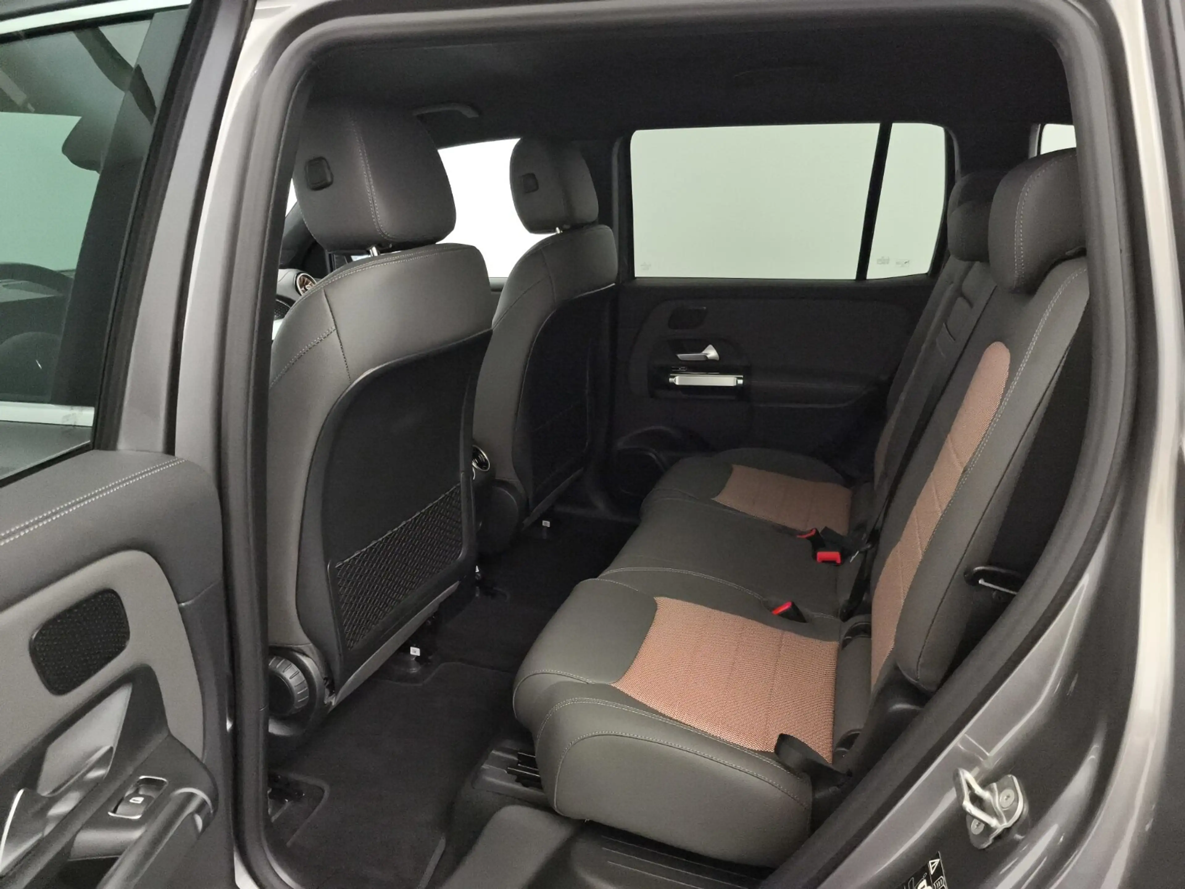 Mercedes-Benz EQB 250 EQB 250+  Electric Art Navi/Distronic/Keyless-Go — photo 12