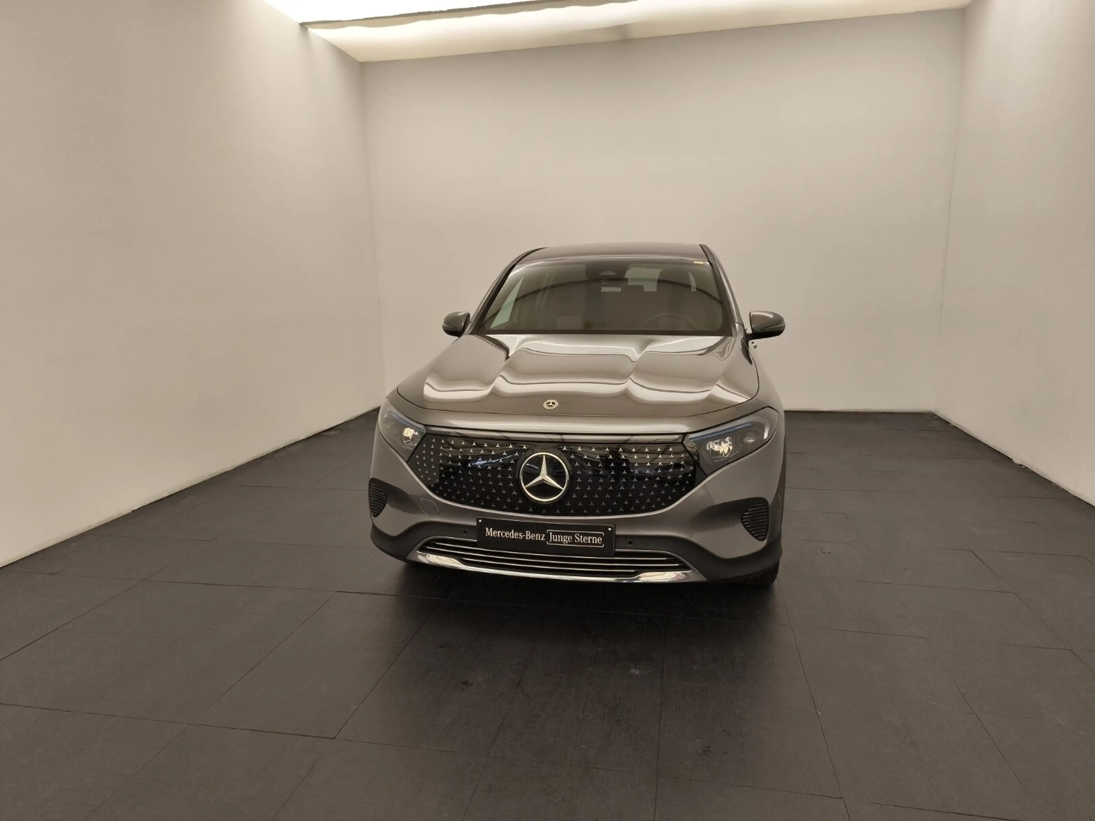 Mercedes-Benz EQB 250 EQB 250+  Electric Art Navi/Distronic/Keyless-Go — photo 2