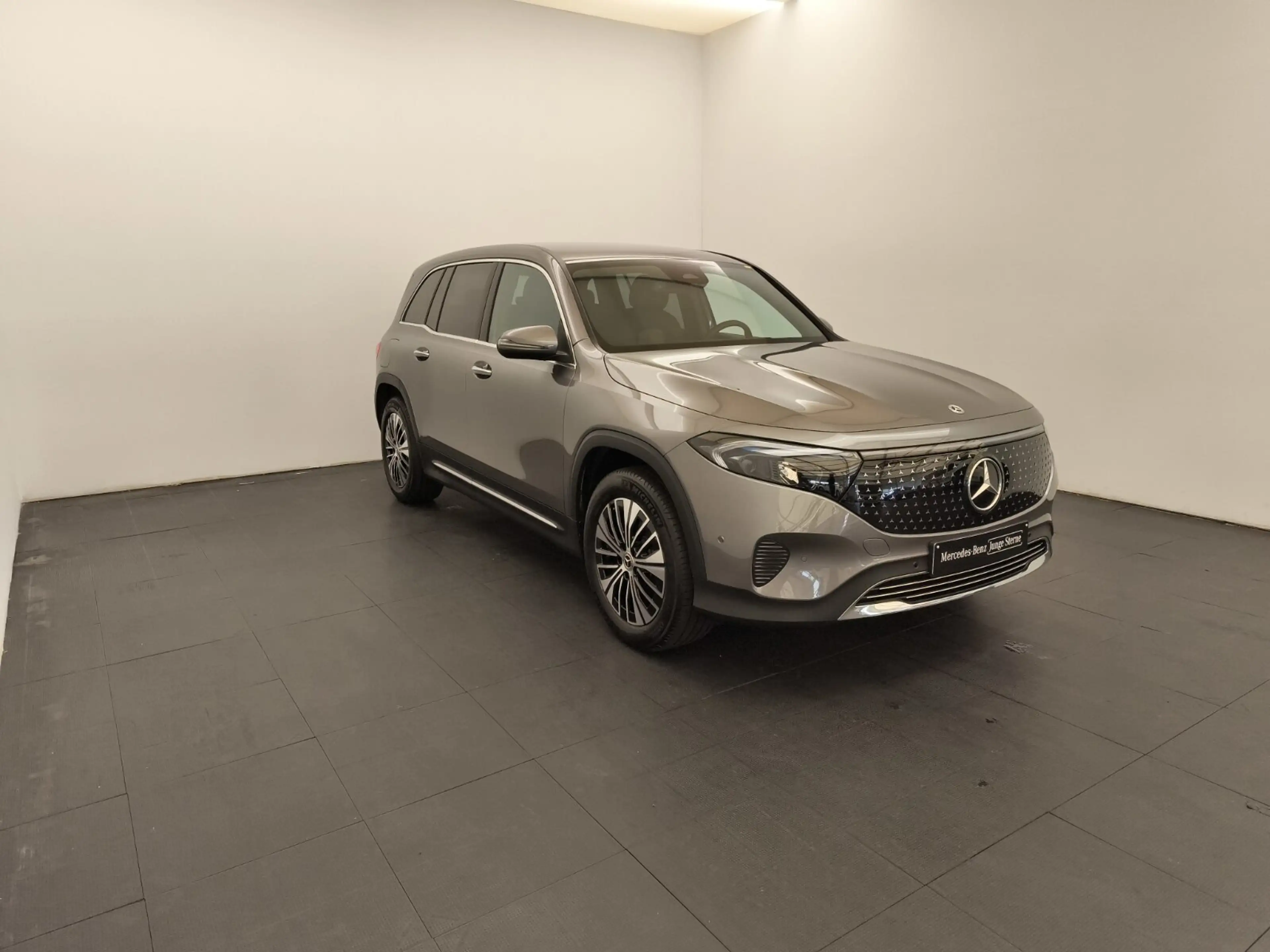 Mercedes-Benz EQB 250 EQB 250+  Electric Art Navi/Distronic/Keyless-Go — photo 3