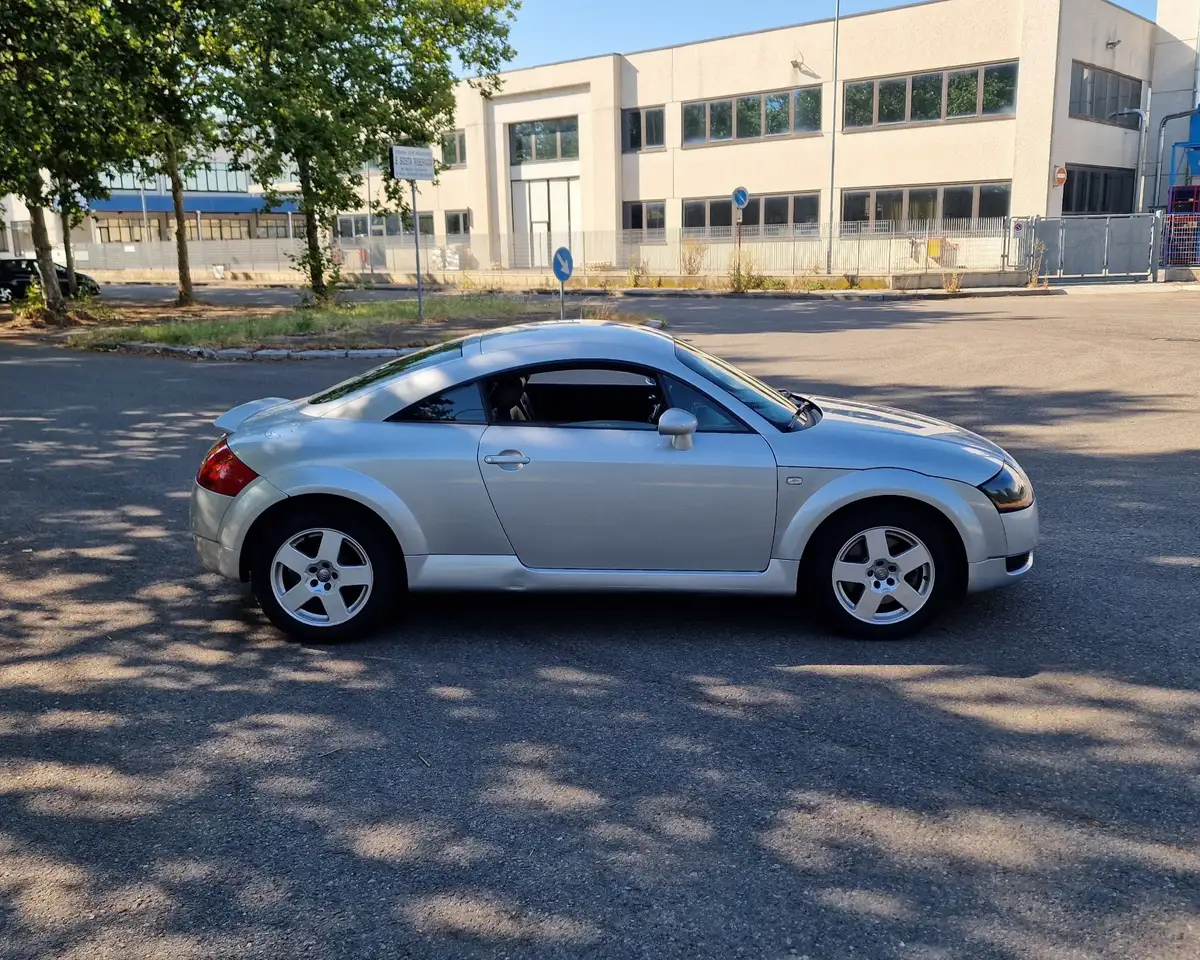 Audi TT 1.8t, foto 3
