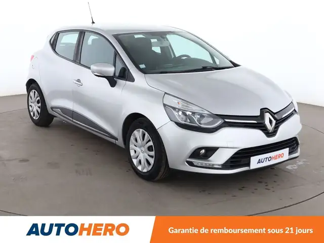 Renault Clio view 8
