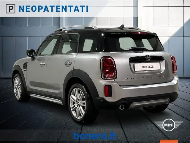 MINI Countryman view 8