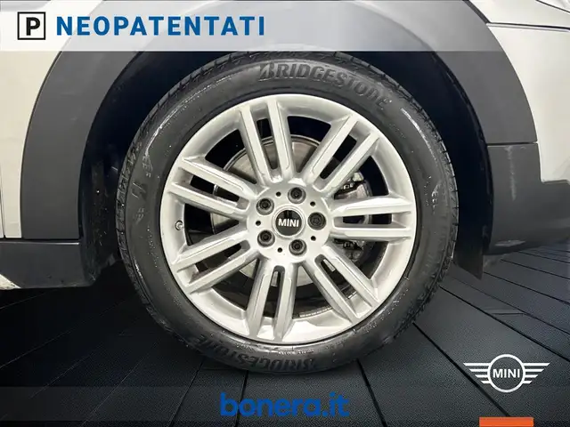 MINI Countryman view 12