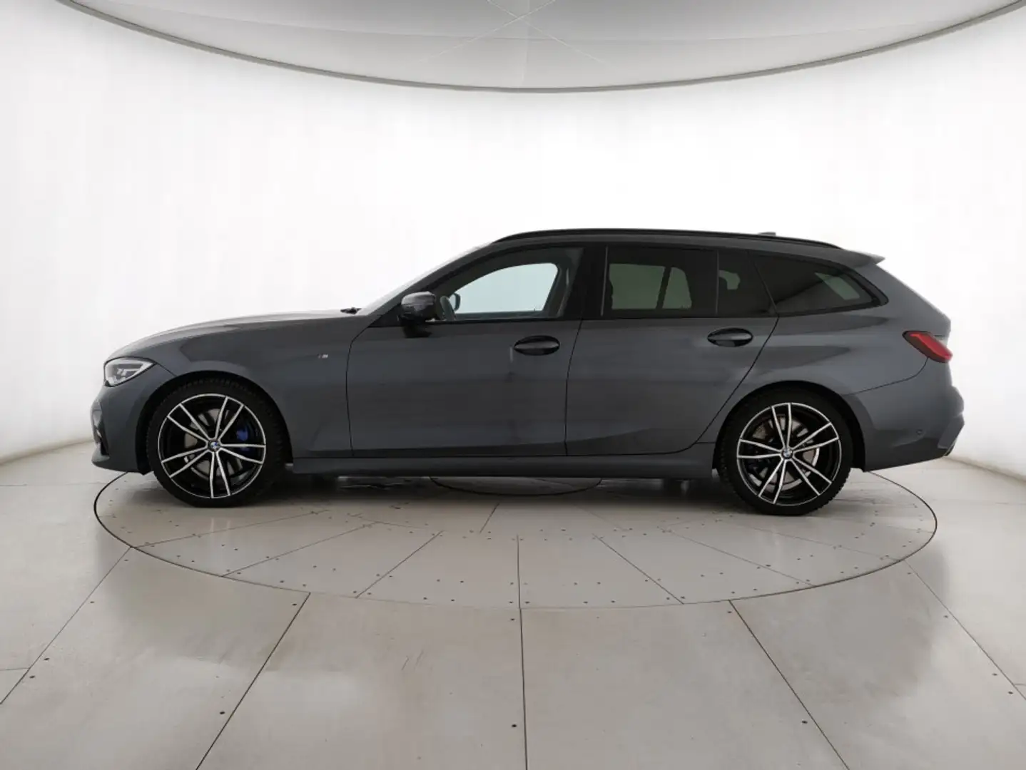 BMW 320 320d Touring mhev 48V xdrive Msport auto Grigio - 2