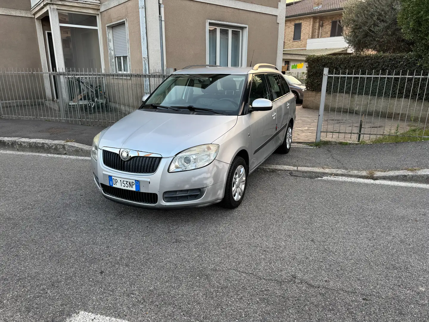 Skoda Fabia Fabia II 2008 Wagon Wagon 1.2 Style 70cv Grigio - 2