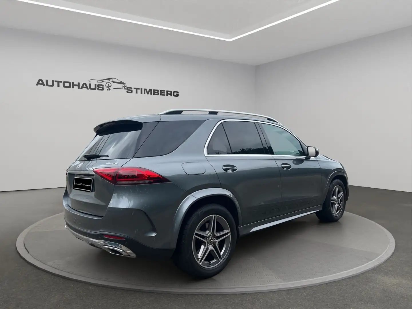 Mercedes-Benz GLE 400 d 4Matic AMG-LINE*KAMERA*LED*NAVI*STANDH* Šedá - 2