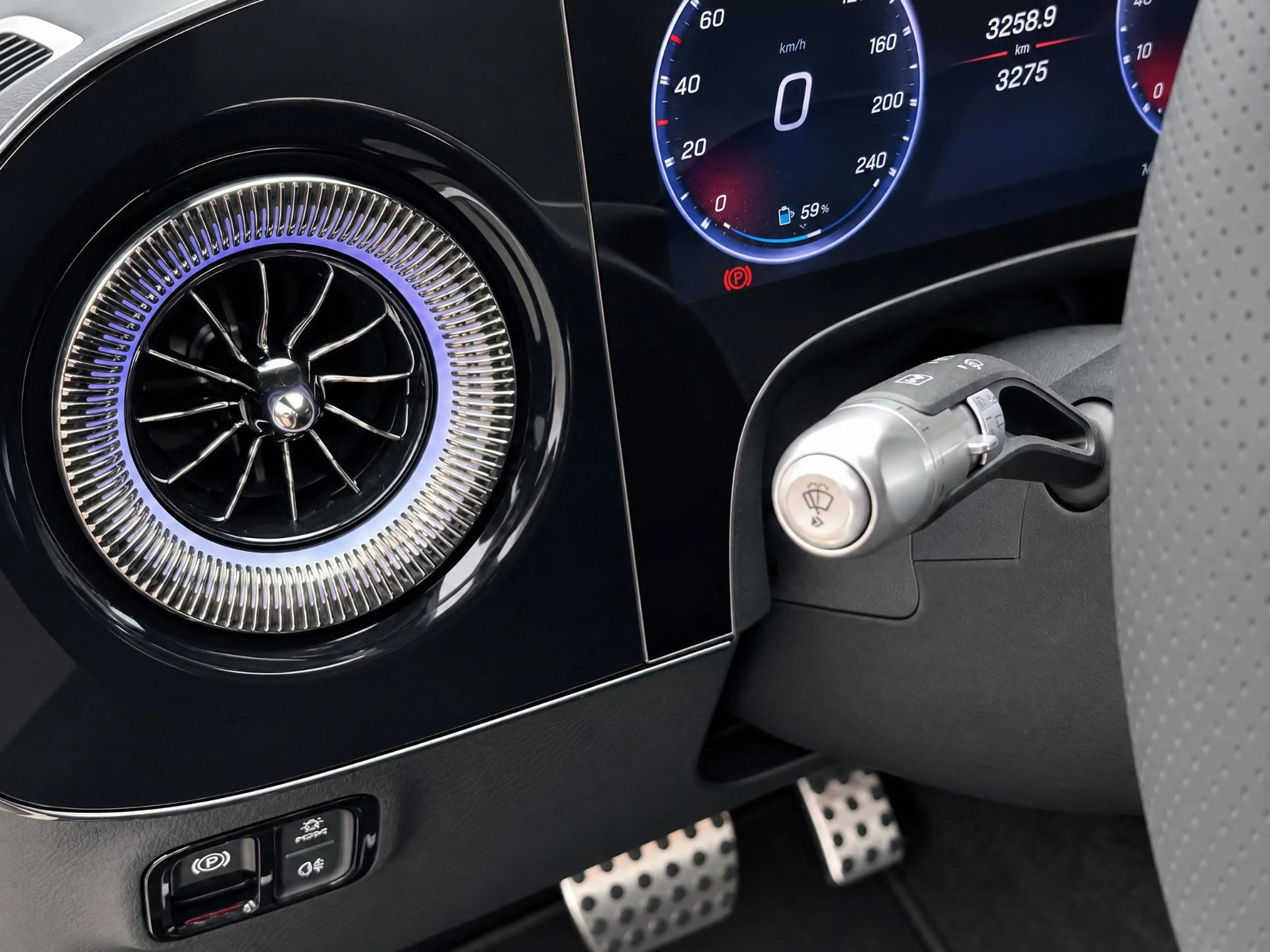 Mercedes-Benz CLA 250 Shooting Brake 250+ Business Solution AMG 85.5 kWh — photo 8