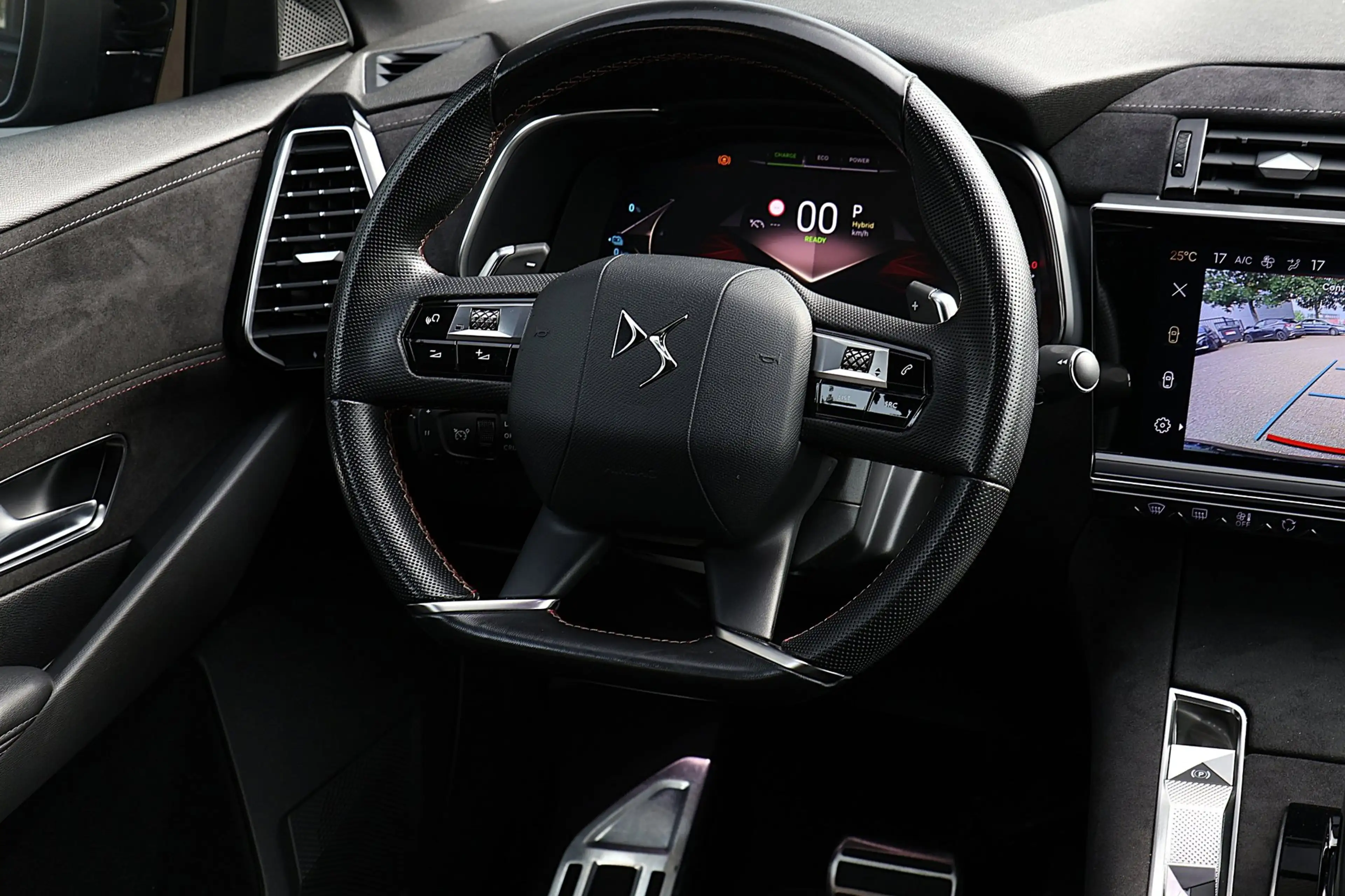 DS Automobiles DS 7 E-Tense 225 Performance Line — photo 9