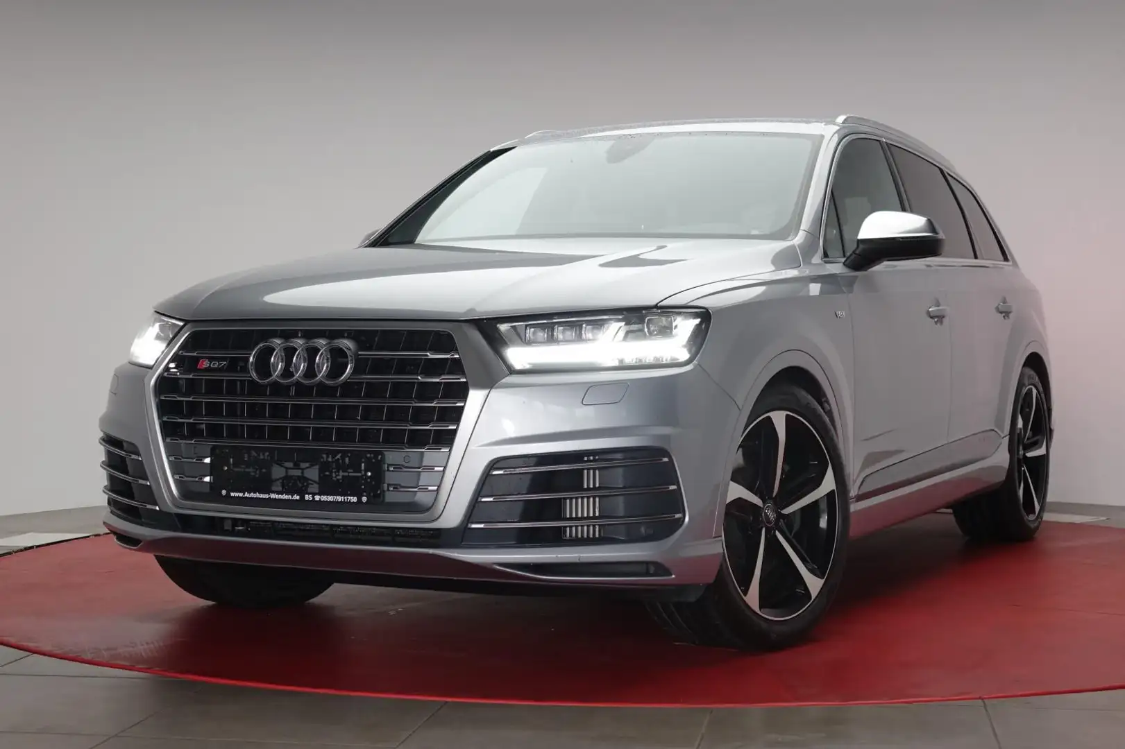 Audi SQ7 4.0 TDI quattro tiptronic Navi/Temp/Kamera/V Stříbrná - 1