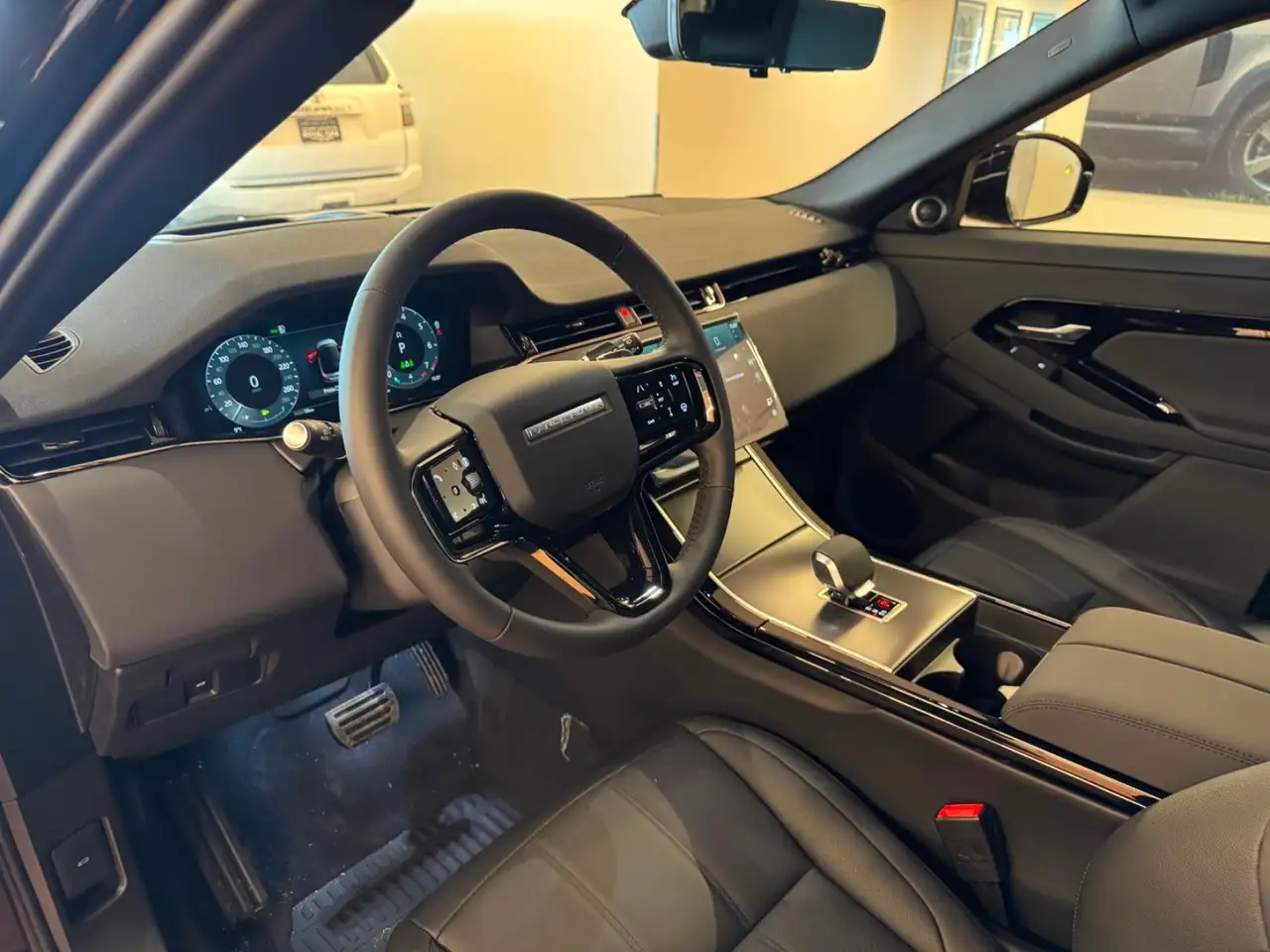 Land Rover Range Rover Evoque снимка Land Rover Range Rover Evoque
