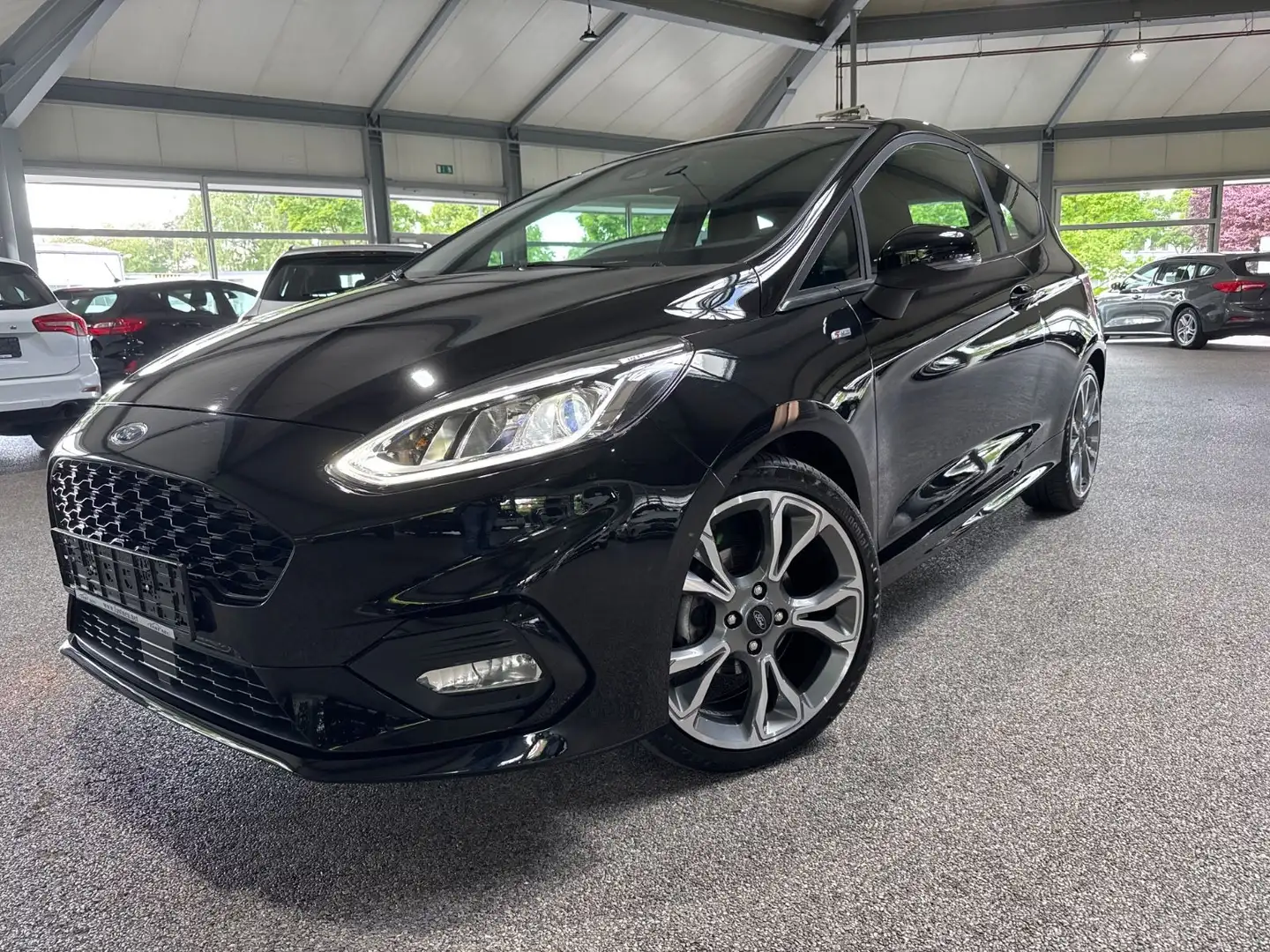 Ford Fiesta 1.0i MH ST-Line Apple Car AHK 18'' Zwart - 1
