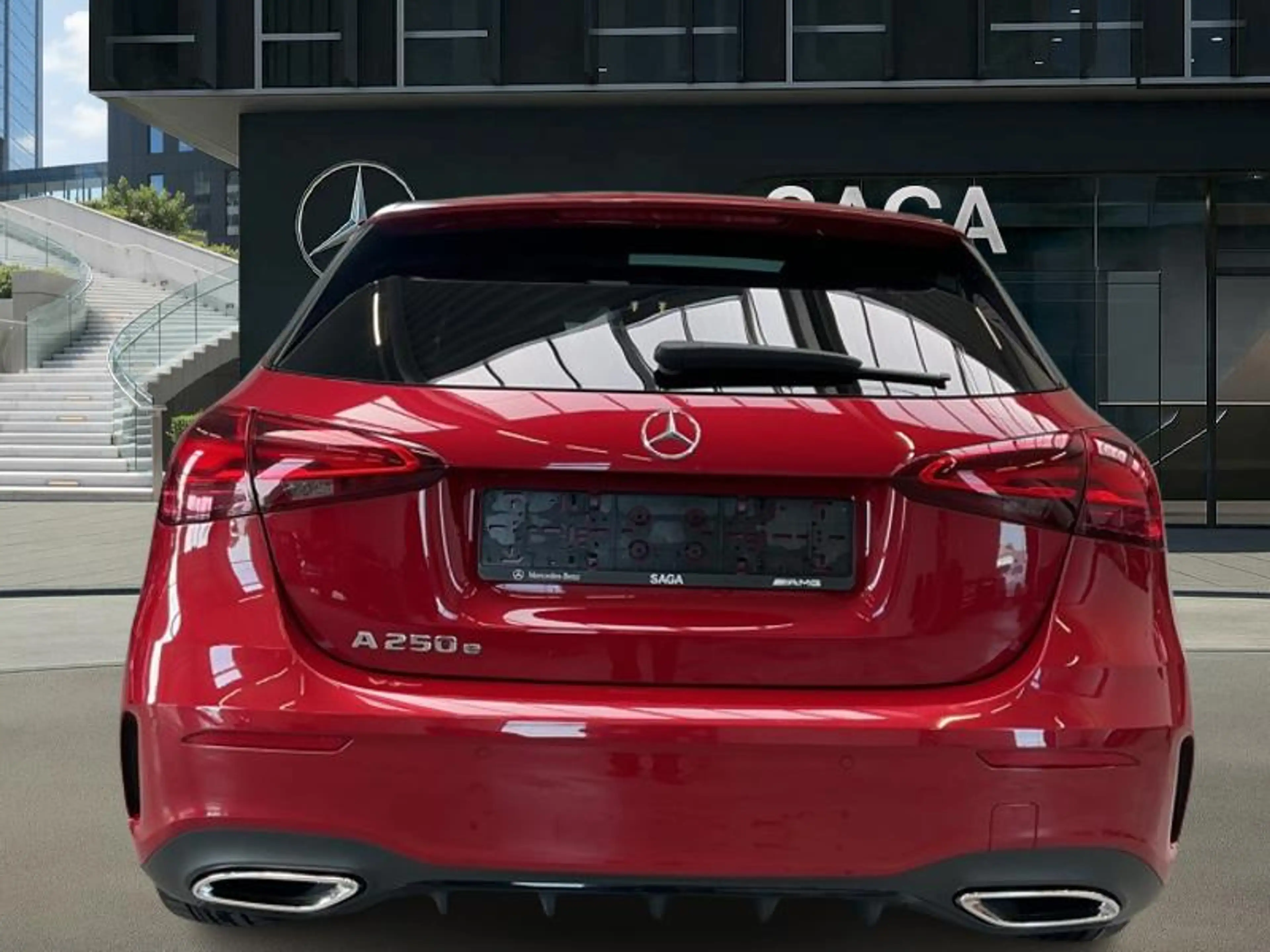Mercedes-Benz A 250 e AMG Pack Night Toit Pano — photo 6