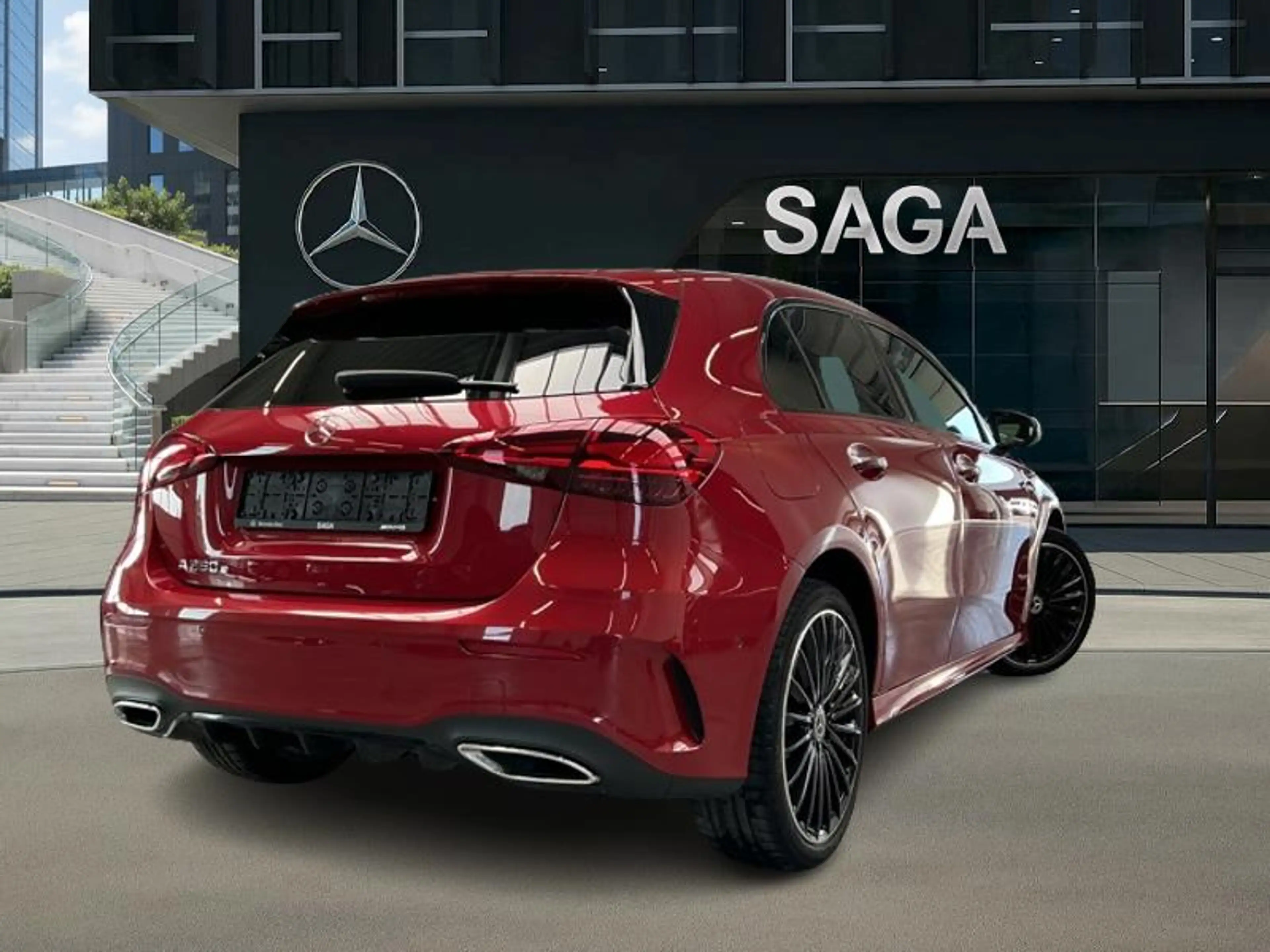 Mercedes-Benz A 250 e AMG Pack Night Toit Pano — photo 2