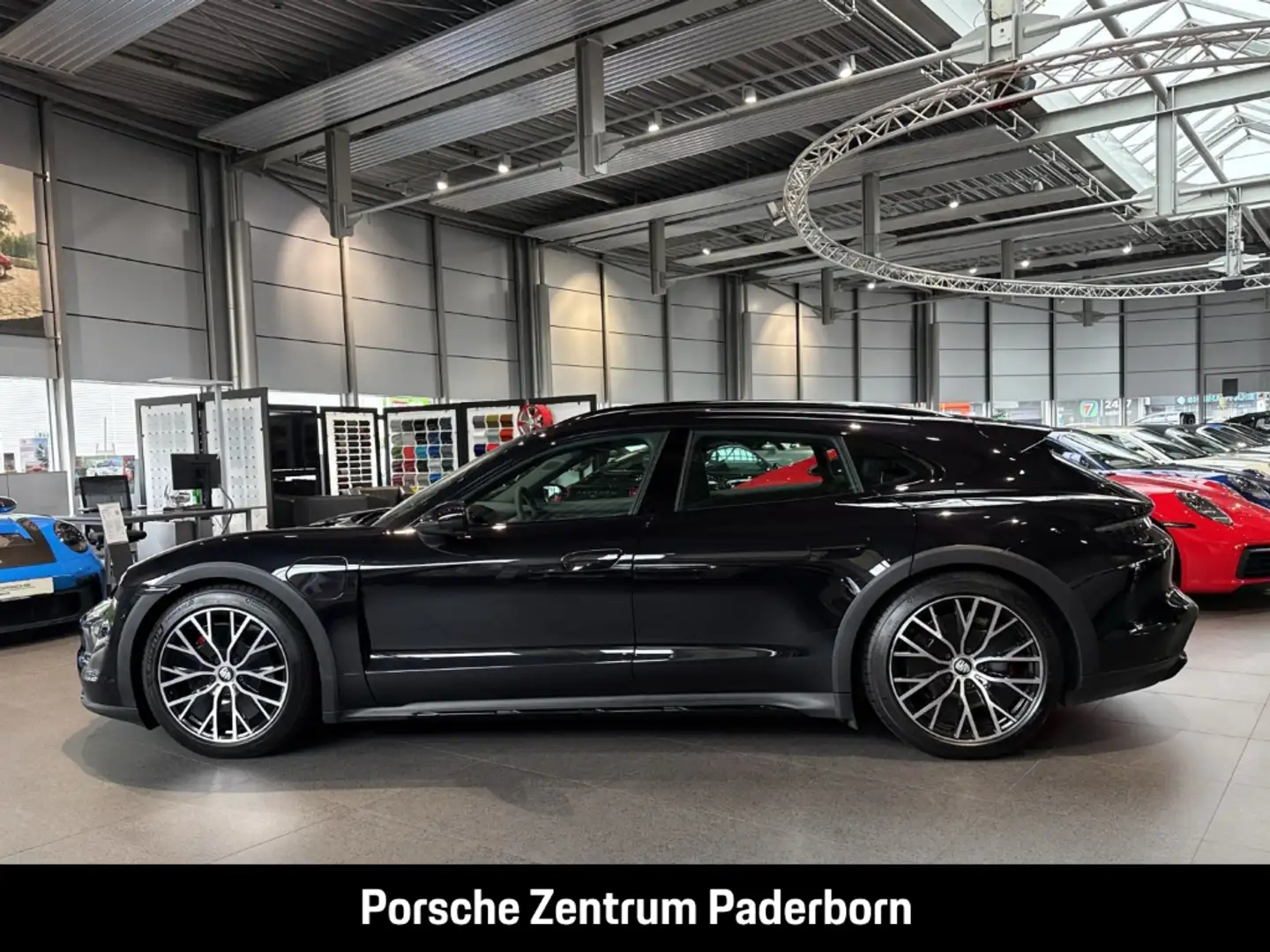 Porsche Taycan 4S Cross Turismo InnoDrive Surround-View Schwarz - 2