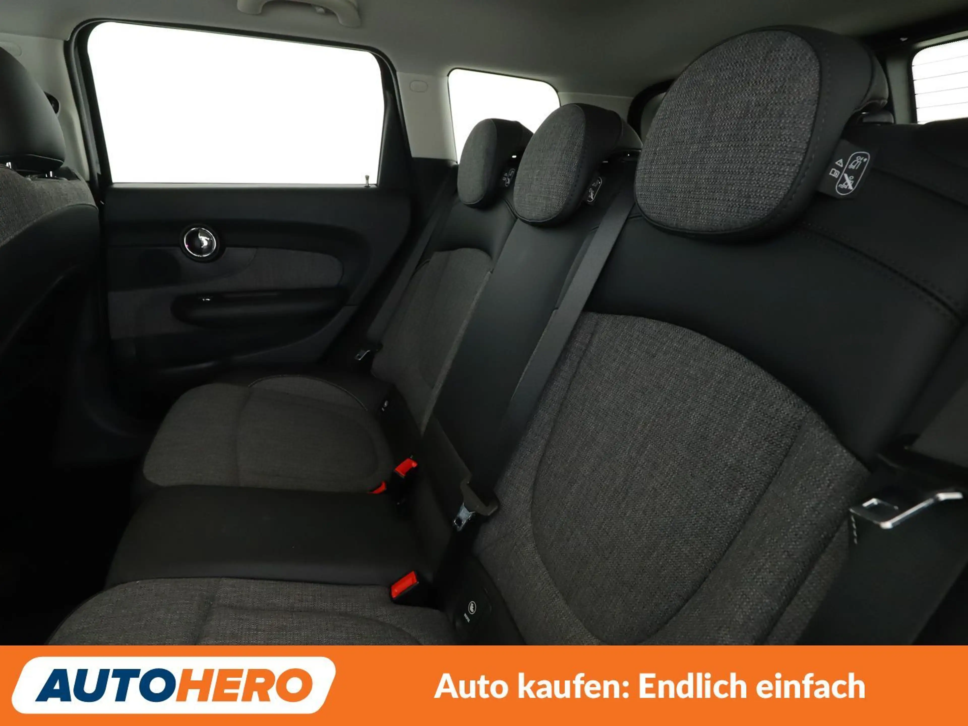 MINI Cooper Clubman Cooper Aut.*NAVI*LED*TEMPO*PDC*SHZ* — photo 15