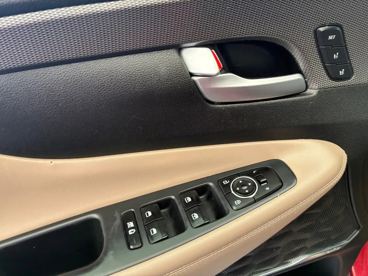Hyundai SANTA FE снимка Hyundai SANTA FE