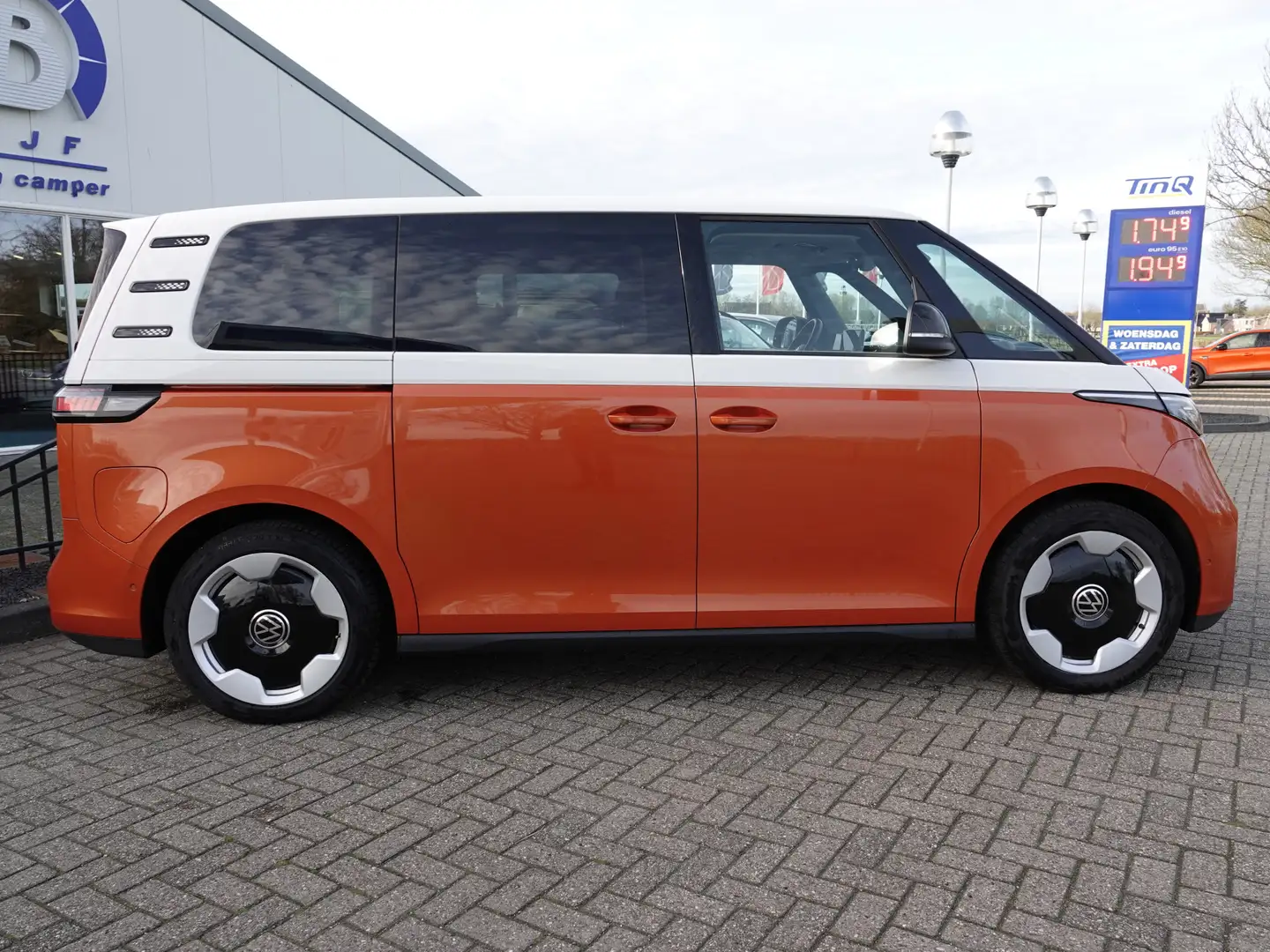 Volkswagen ID. Buzz Pro Advantage 77 kWh IQ-LIGHT | MEMORY | 2x ELEK. Orange - 2