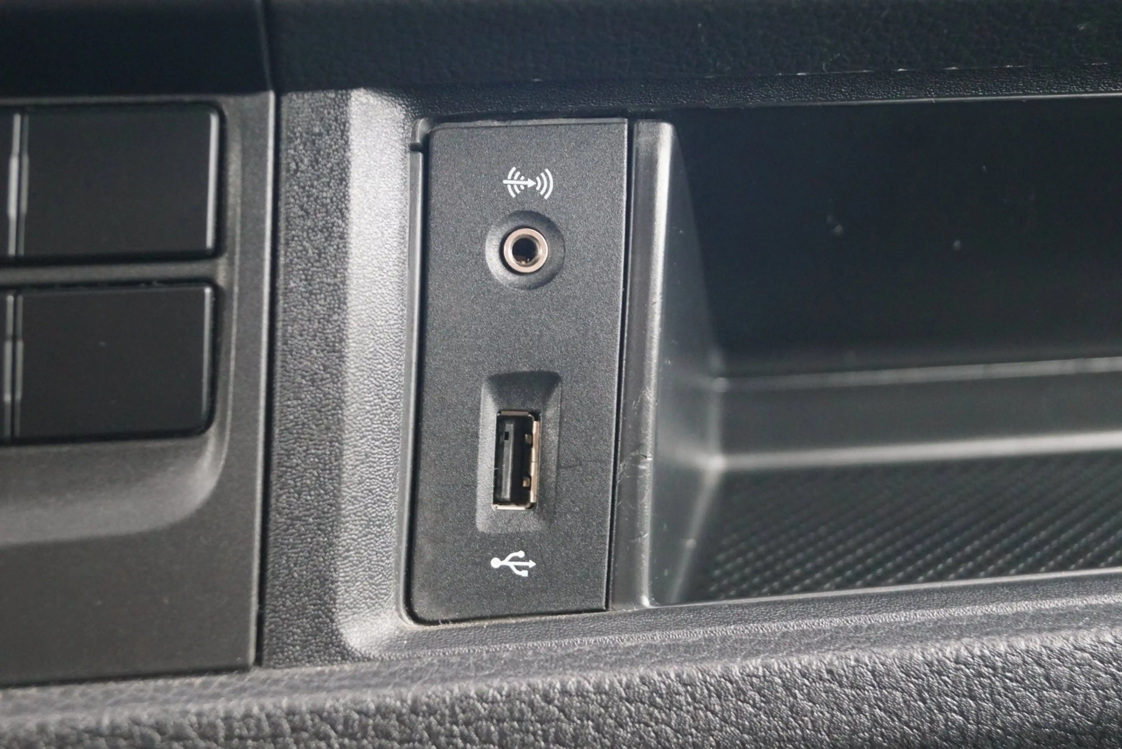 Volkswagen Transporter 2.0 TDI L1H2 Highline Dubbel Cabine Autom Navi Cam — photo 46