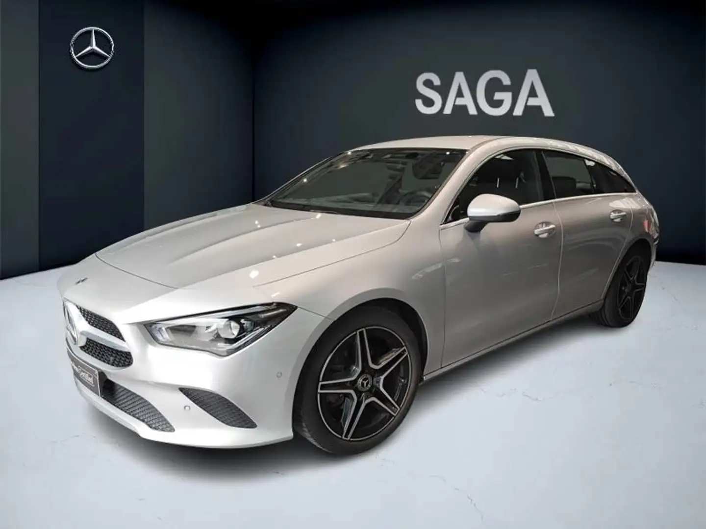 Mercedes-Benz CLA 180 180 Shooting Brake Gris - 1
